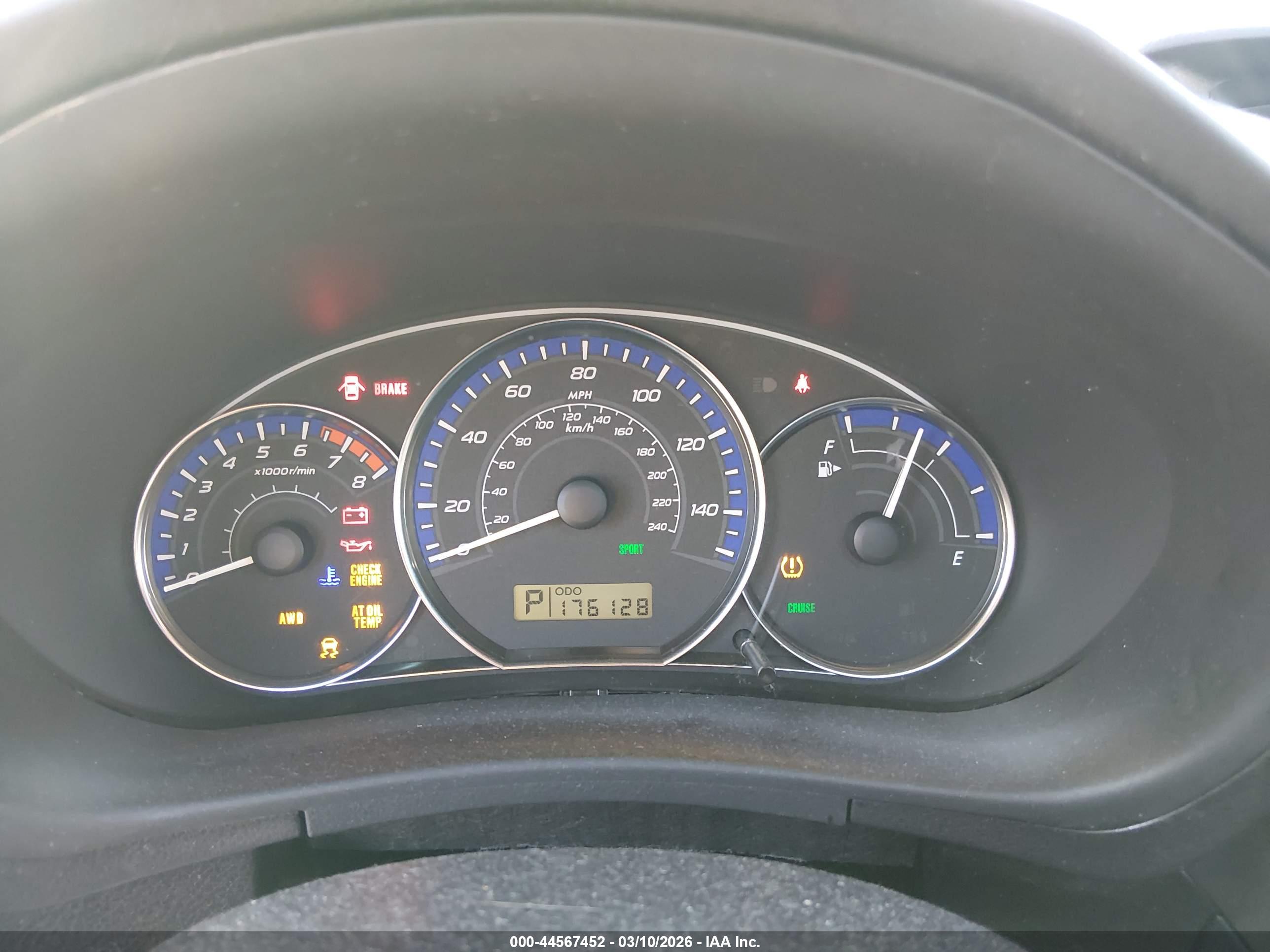 SUBARU FORESTER image 7