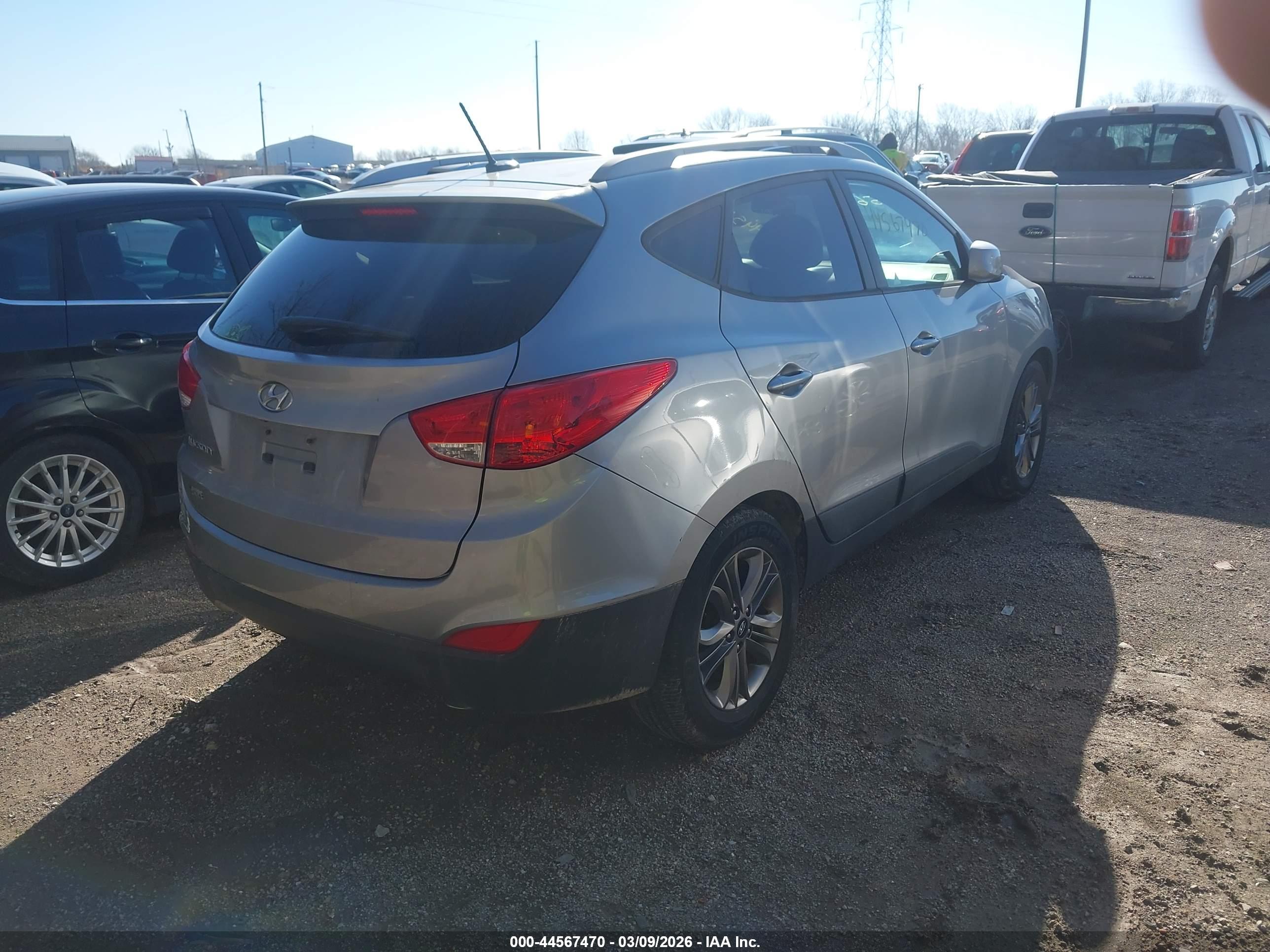 HYUNDAI TUCSON image 4