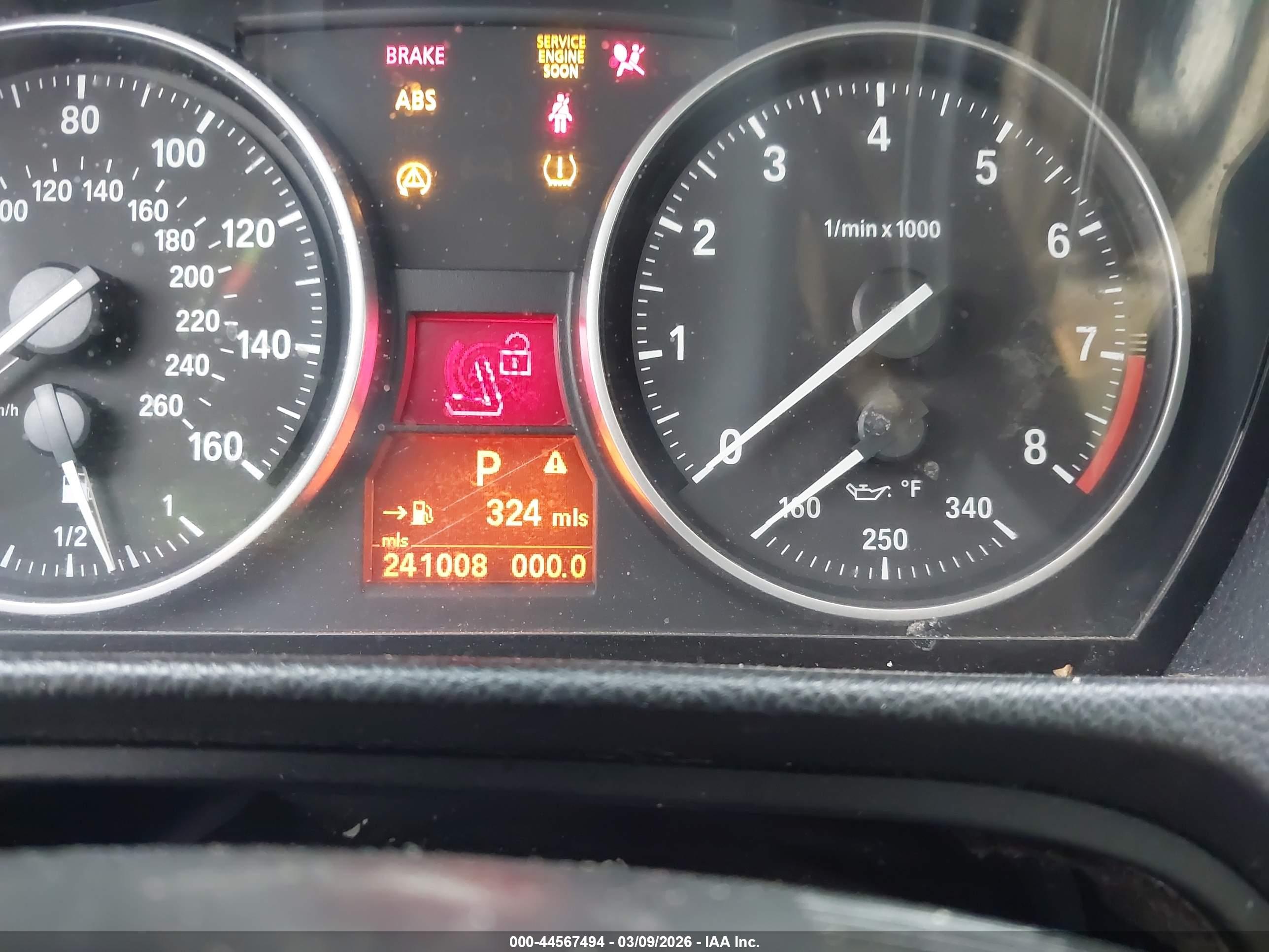 BMW 328I image 7