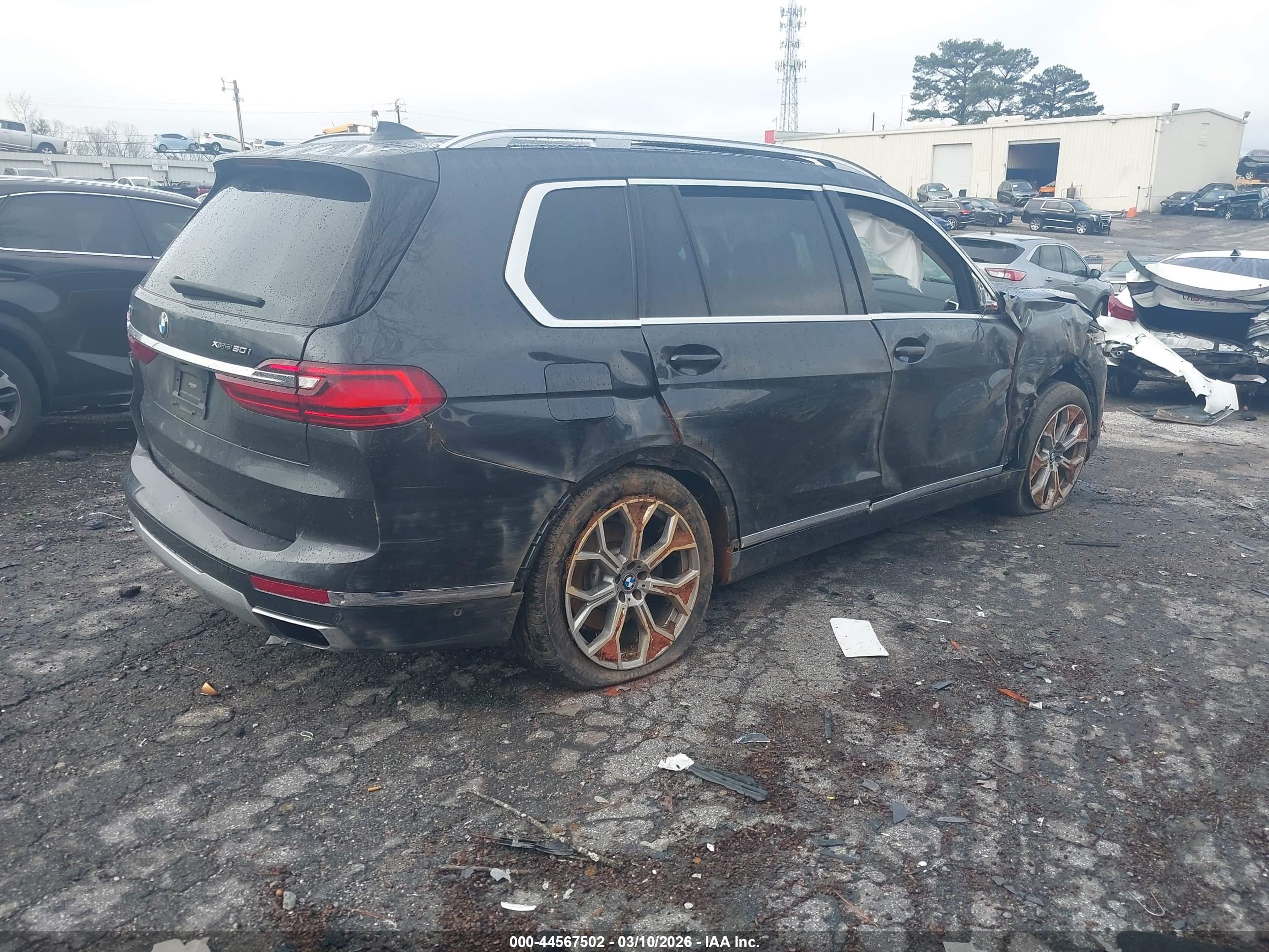 BMW X7 image 4