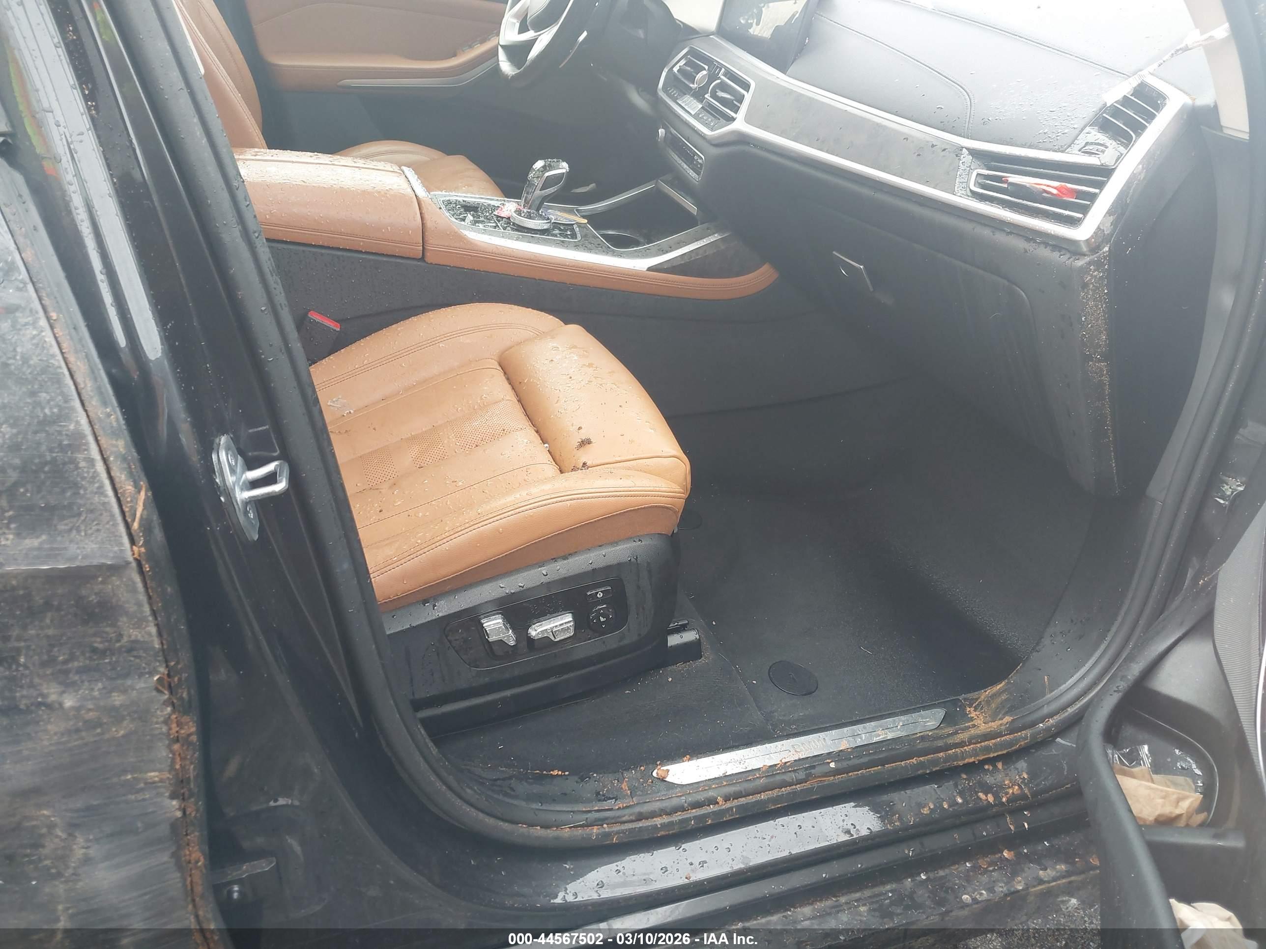 BMW X7 image 5