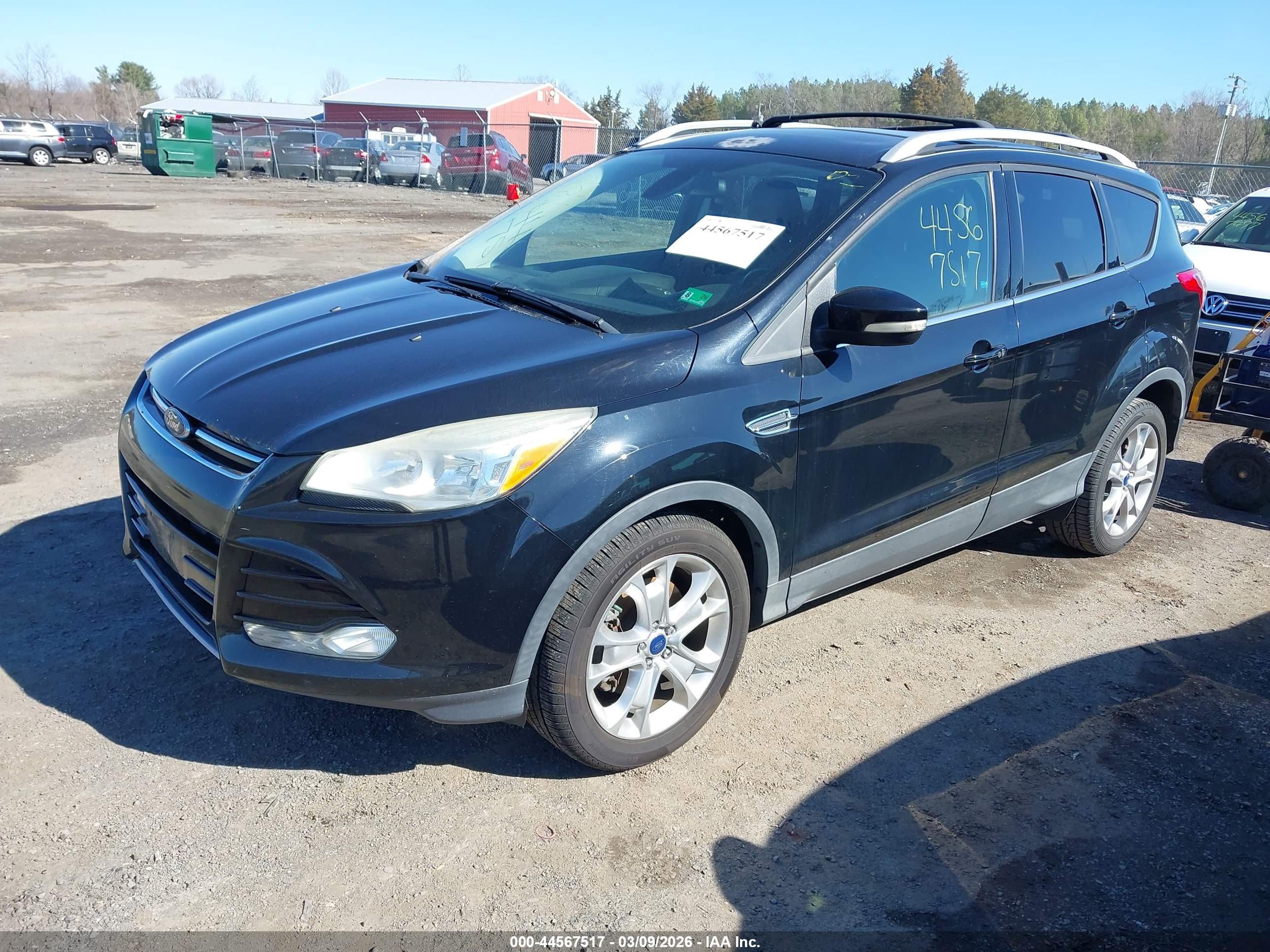 FORD ESCAPE image 2