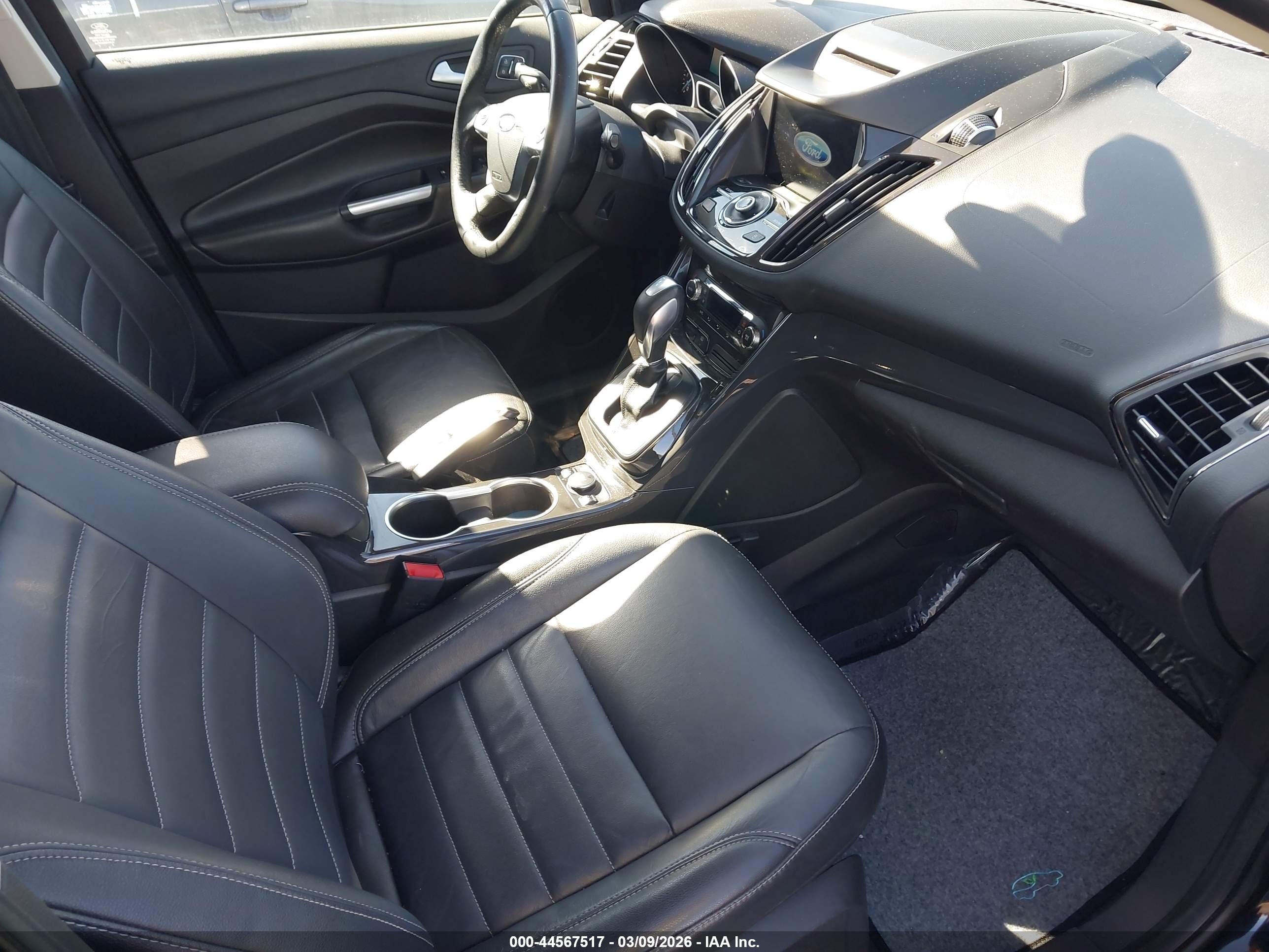 FORD ESCAPE image 5