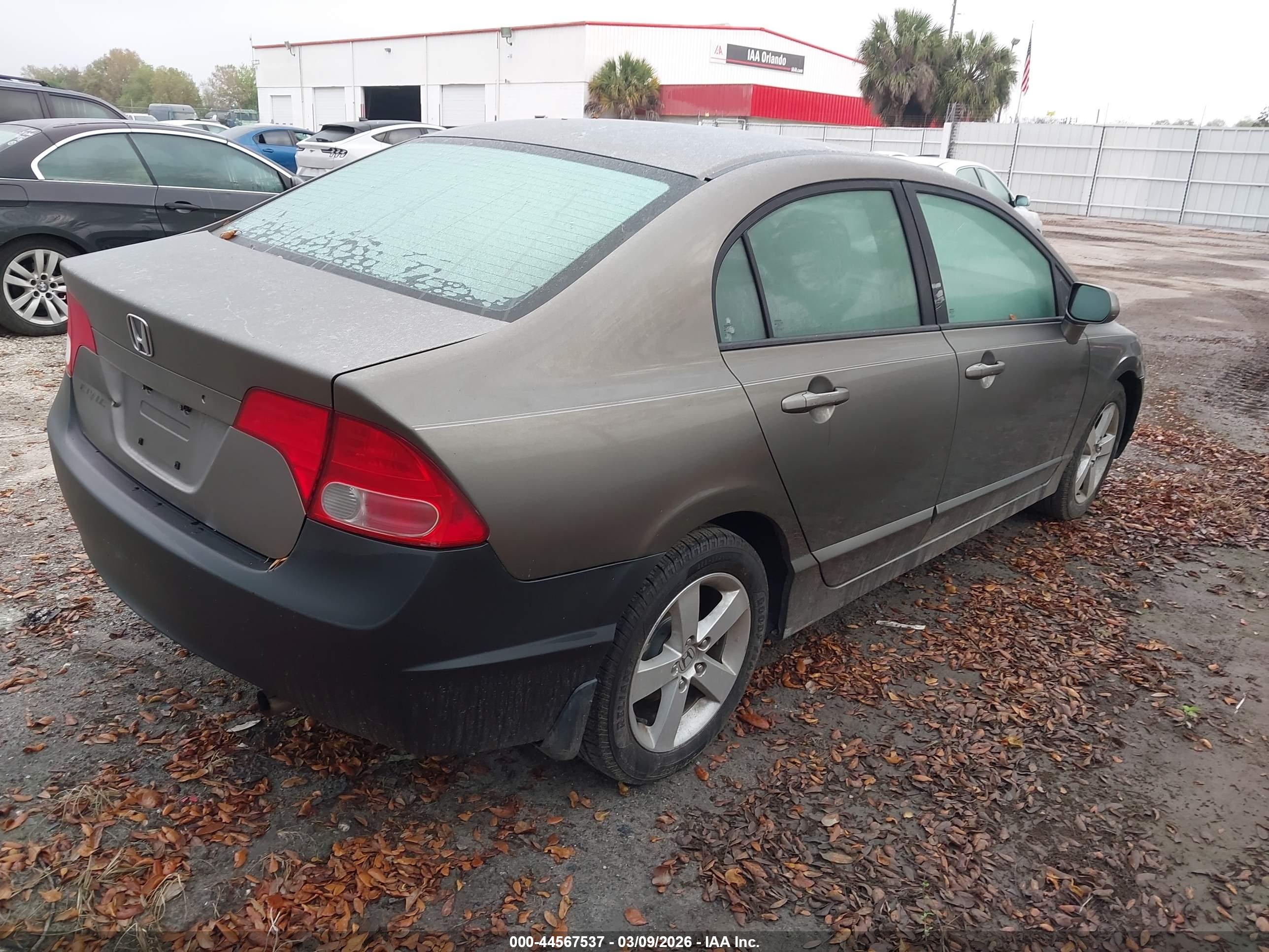 HONDA CIVIC image 4