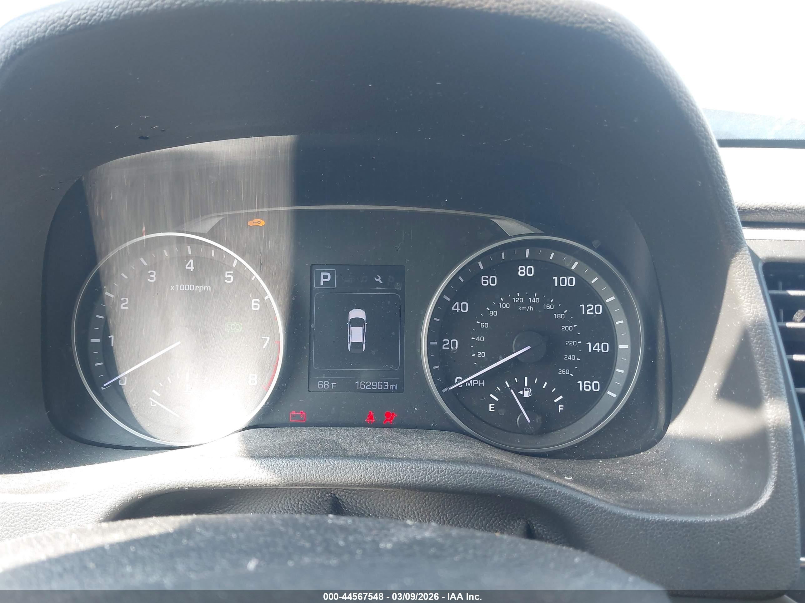 HYUNDAI ELANTRA image 7