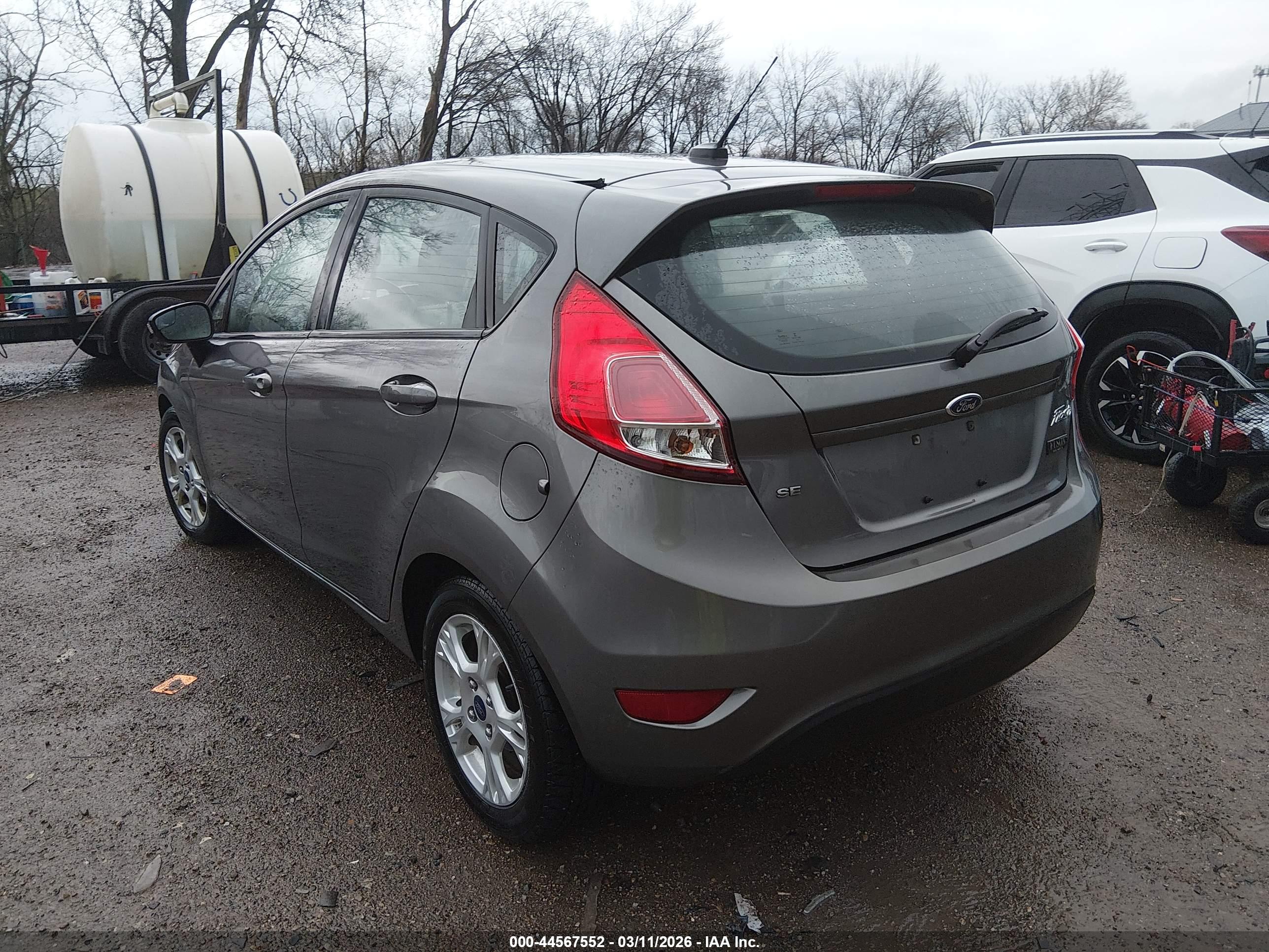 FORD FIESTA image 3