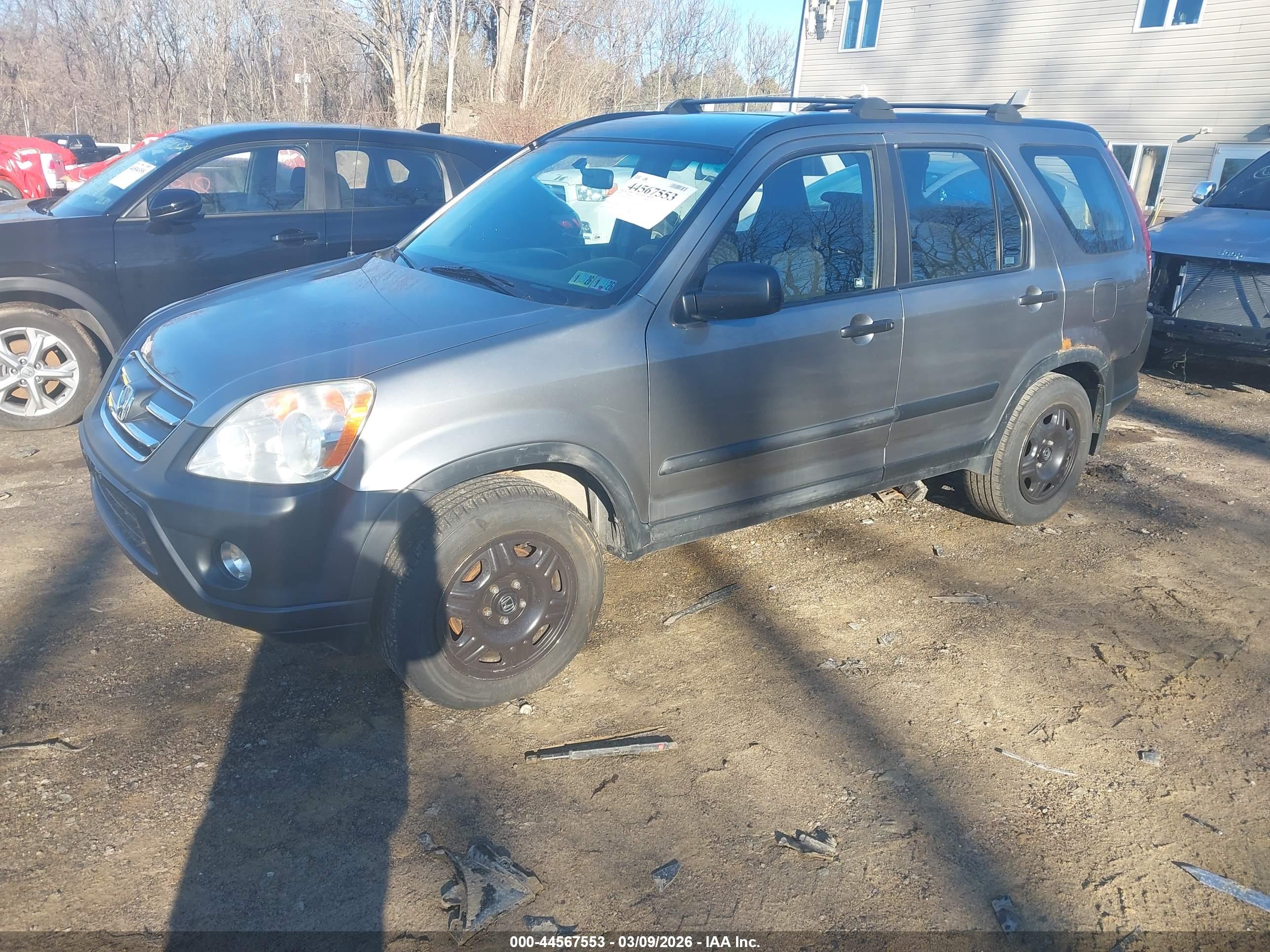 HONDA CR-V image 2