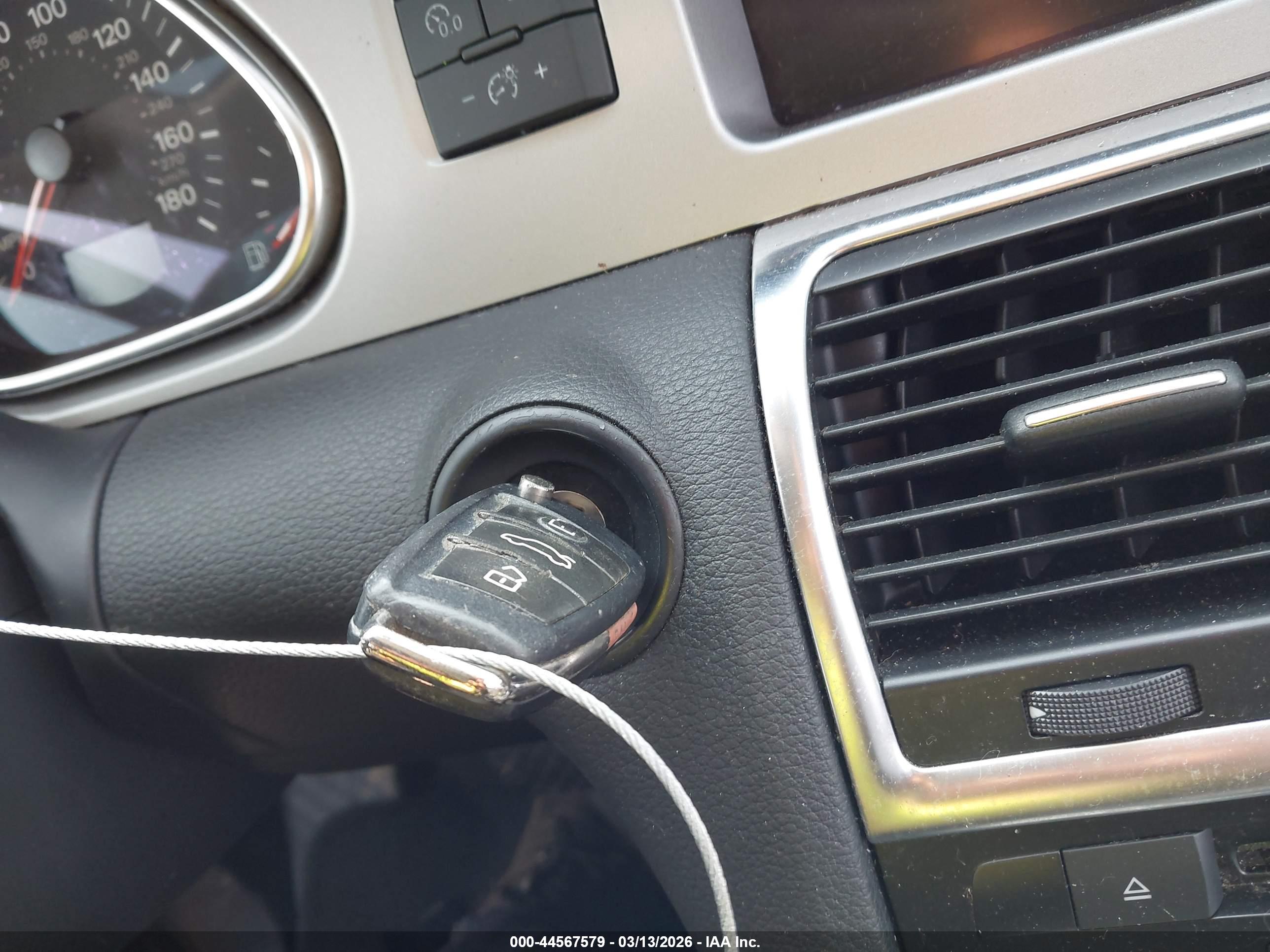 AUDI Q7 image 11
