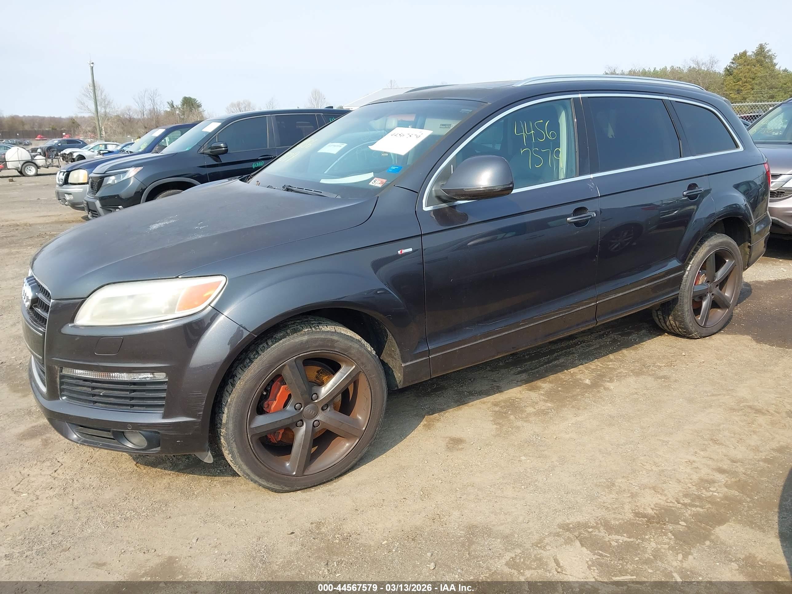 AUDI Q7 image 2