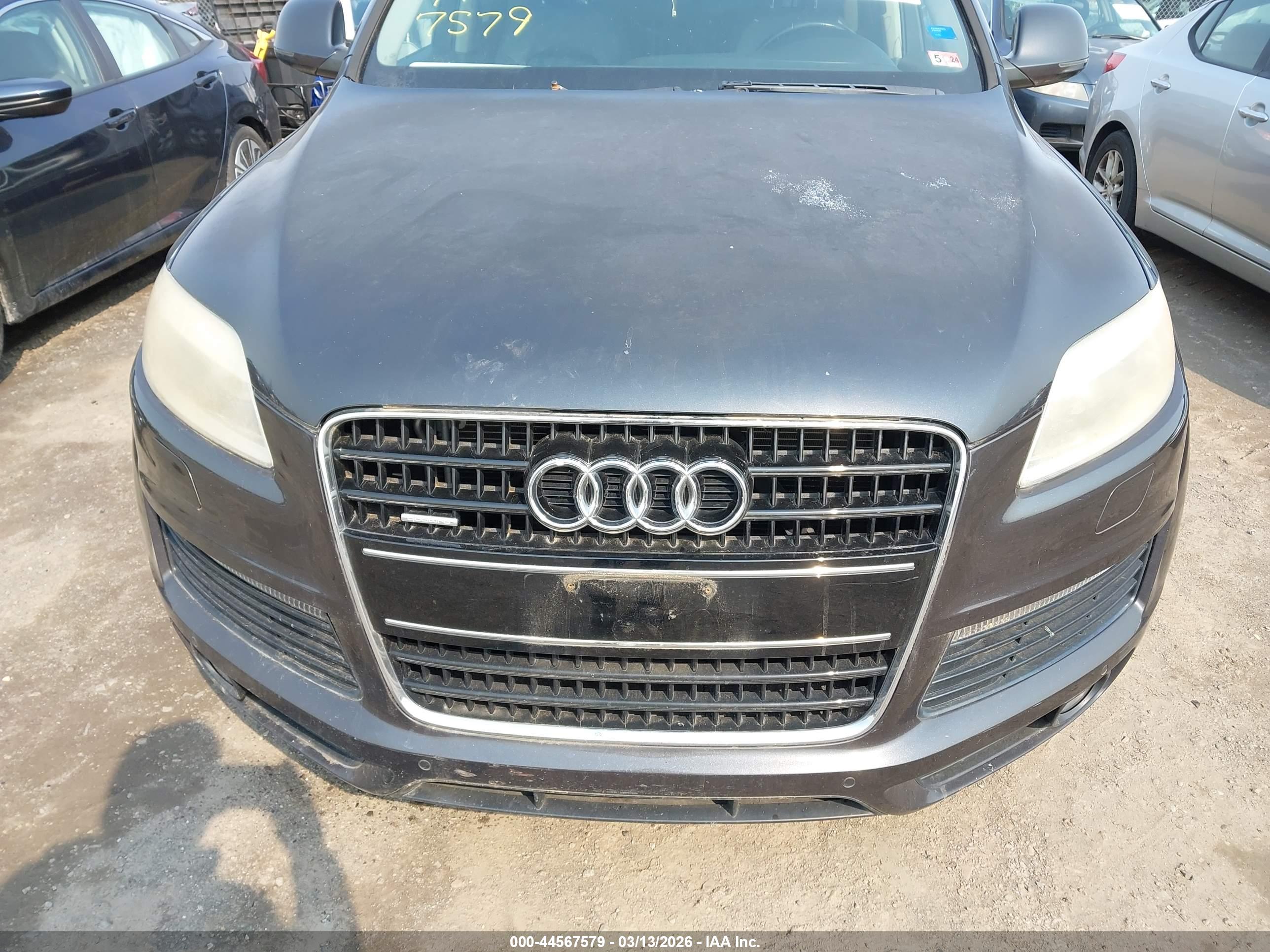 AUDI Q7 image 6