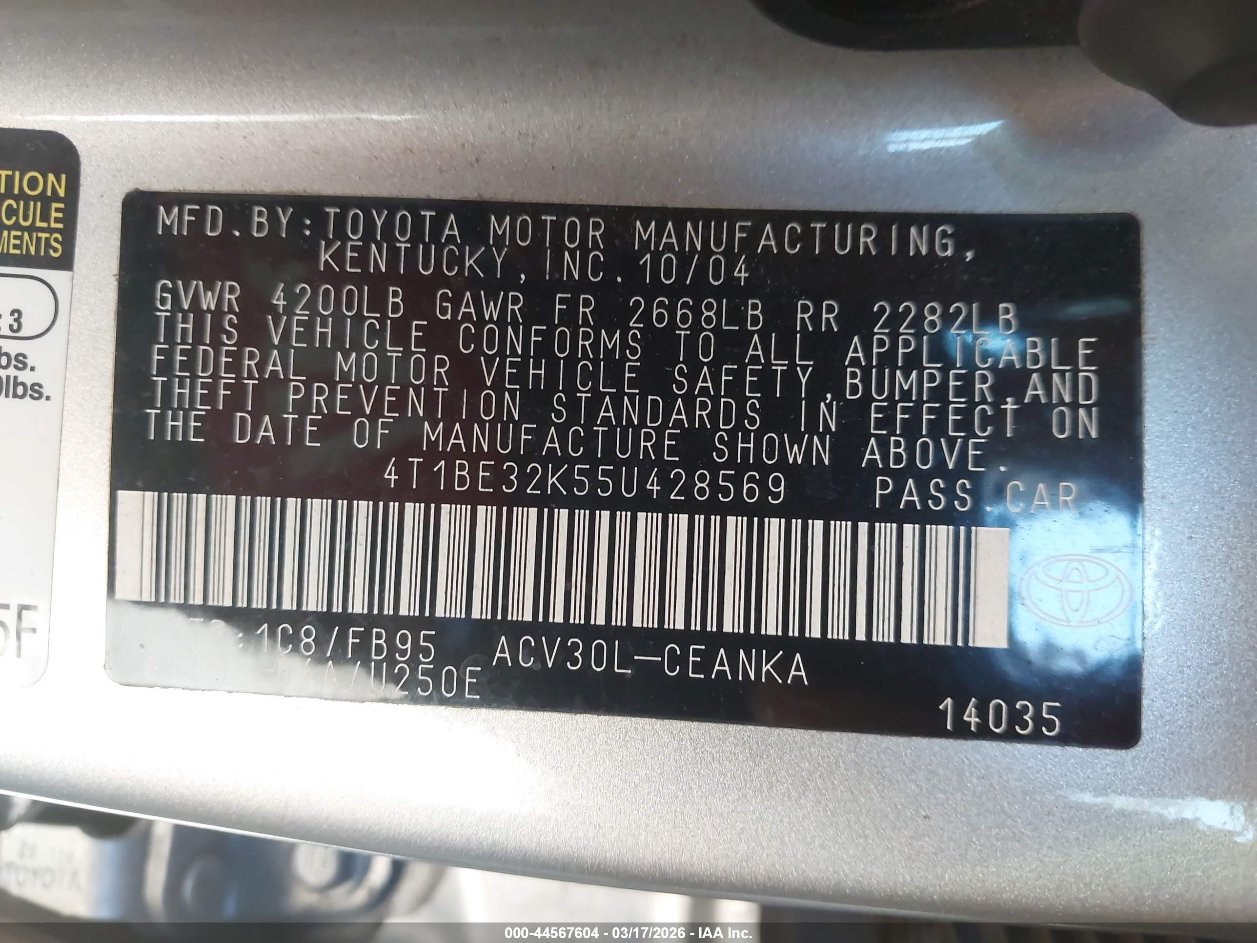 TOYOTA CAMRY image 9