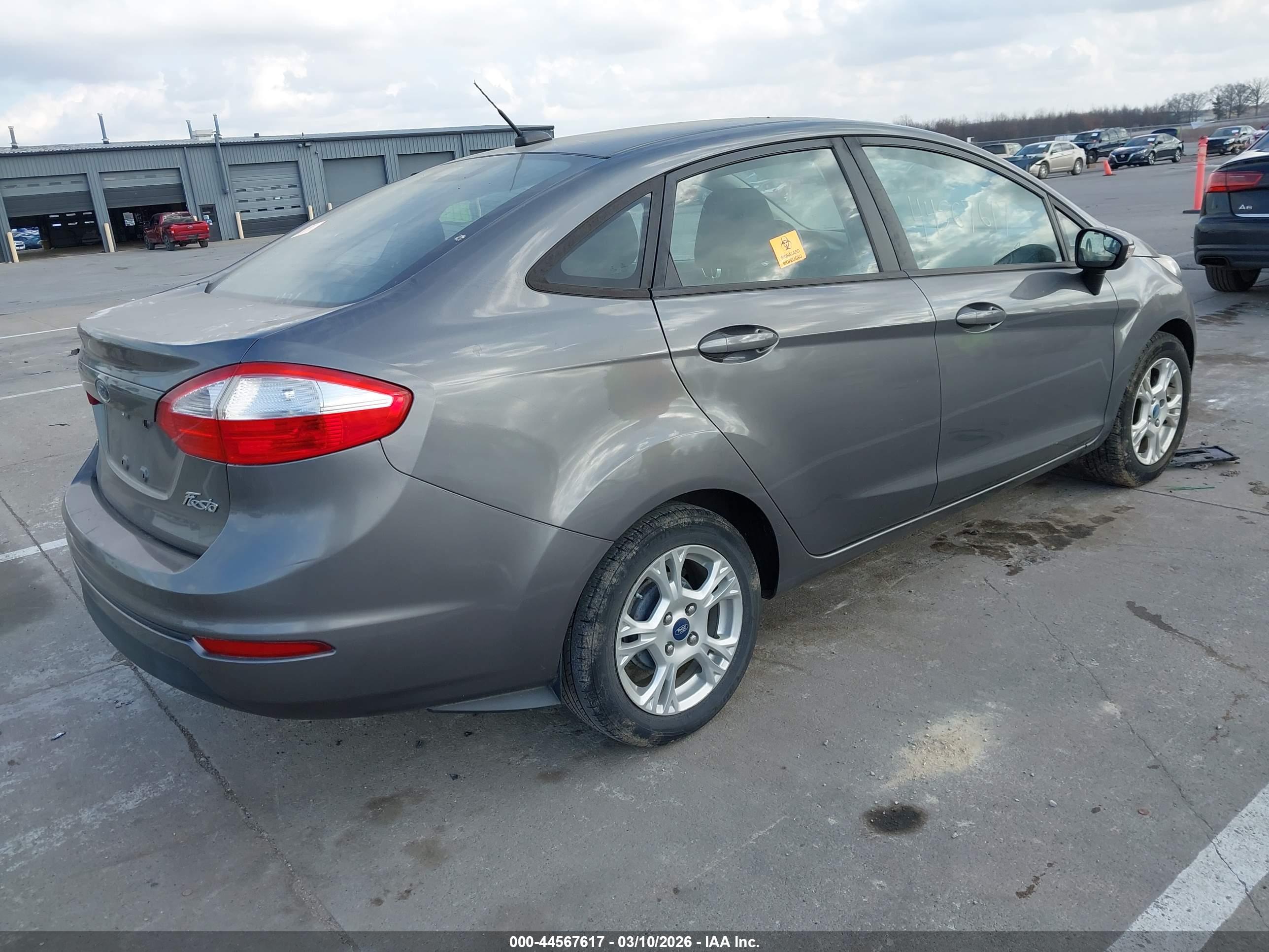 FORD FIESTA image 4