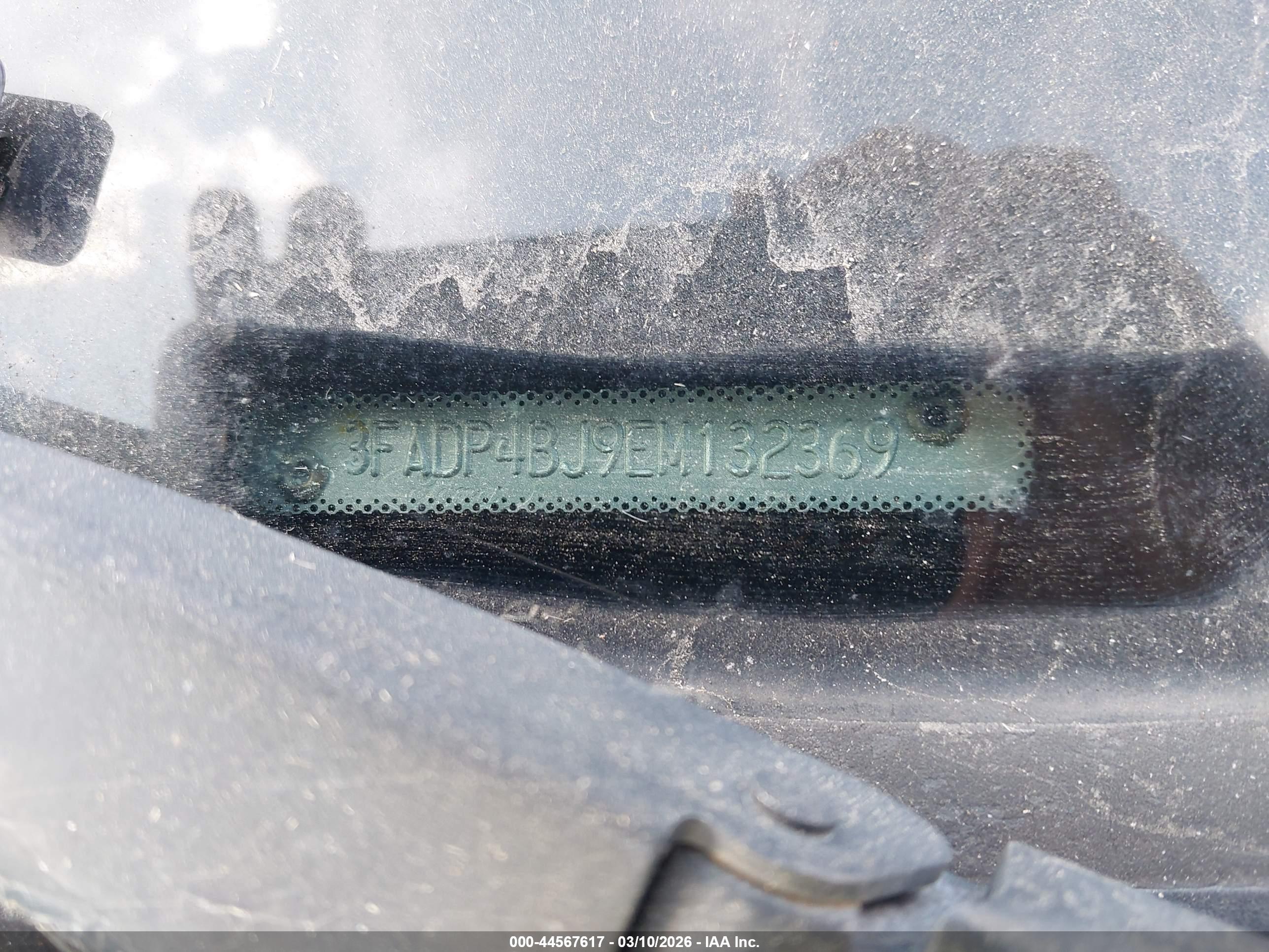 FORD FIESTA image 9