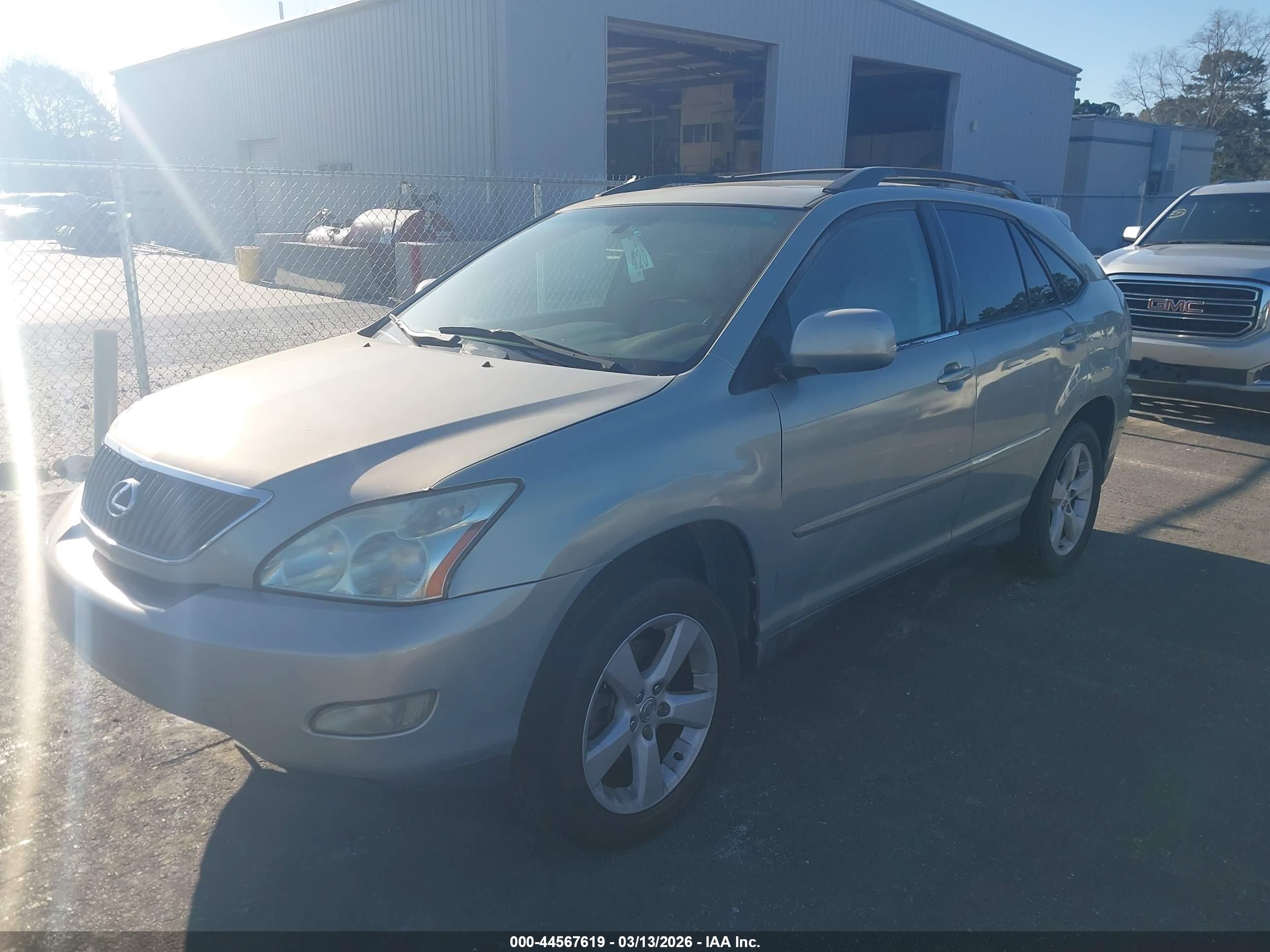 LEXUS RX image 2