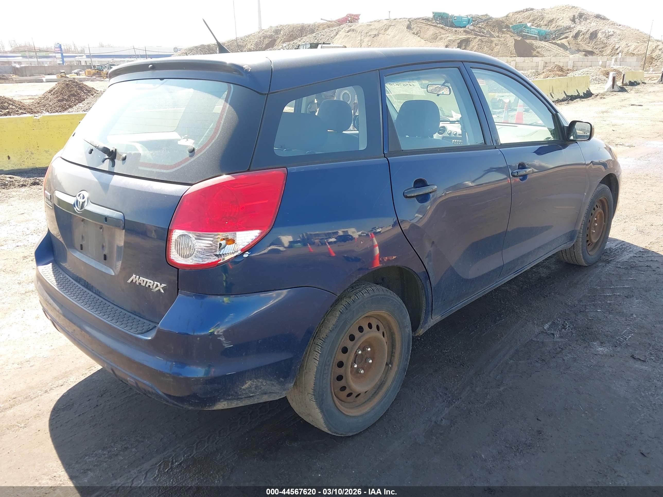 TOYOTA MATRIX image 4