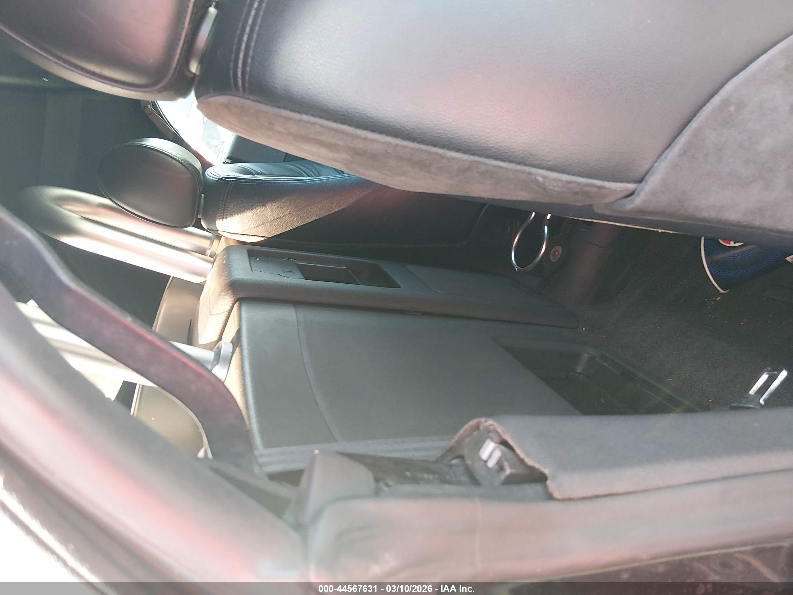 AUDI TT image 8