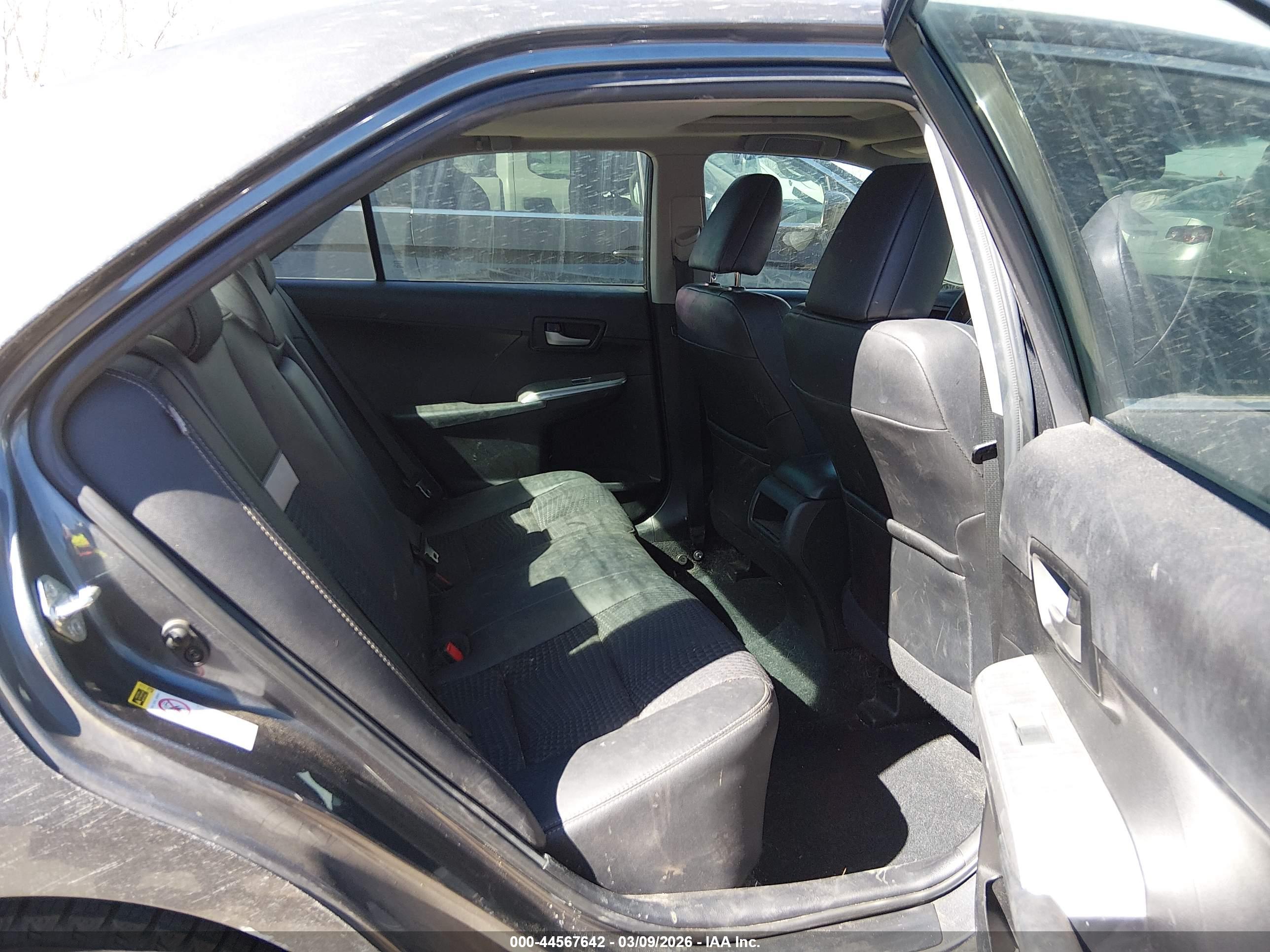 TOYOTA CAMRY image 8