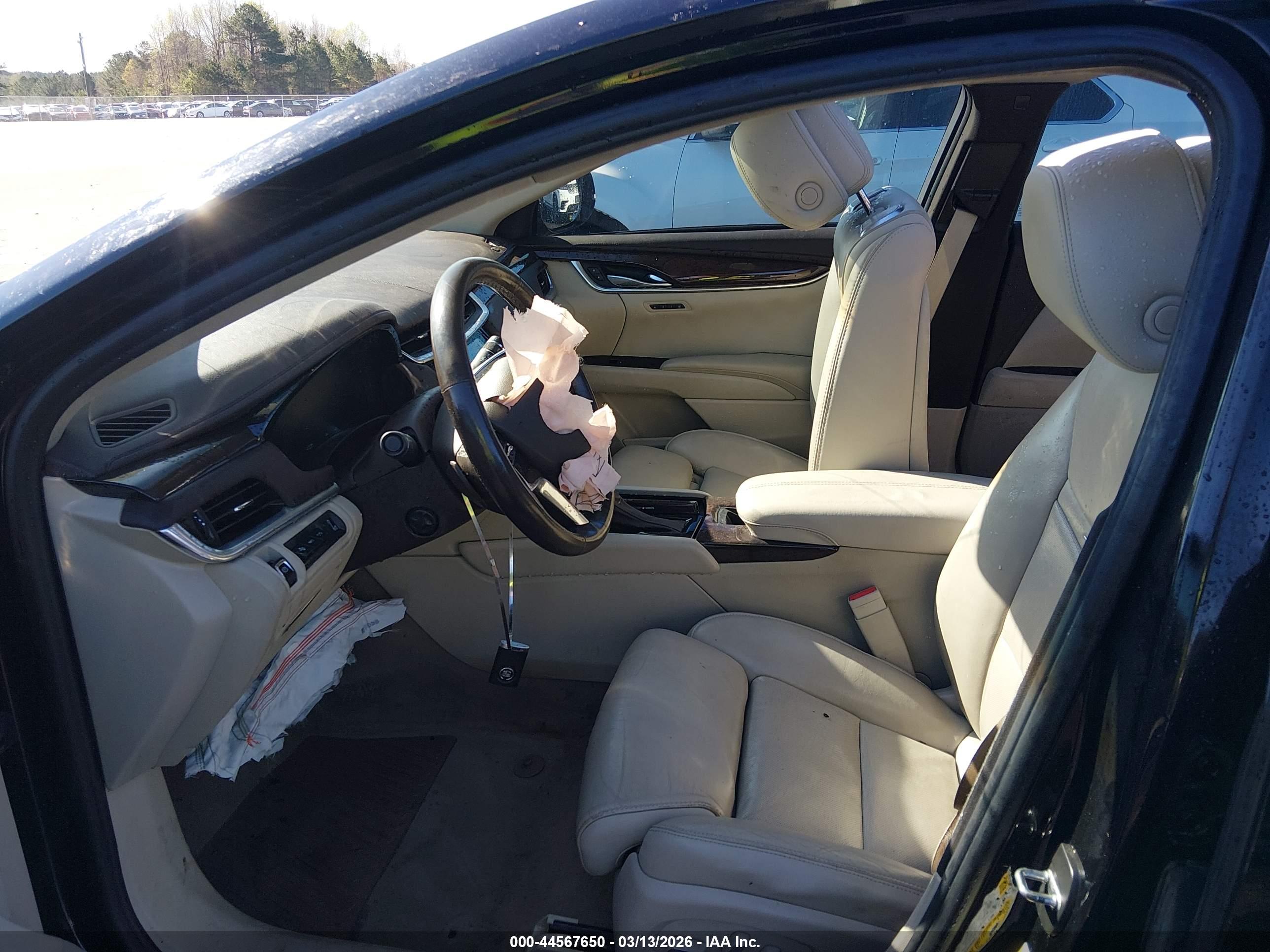 CADILLAC XTS image 5