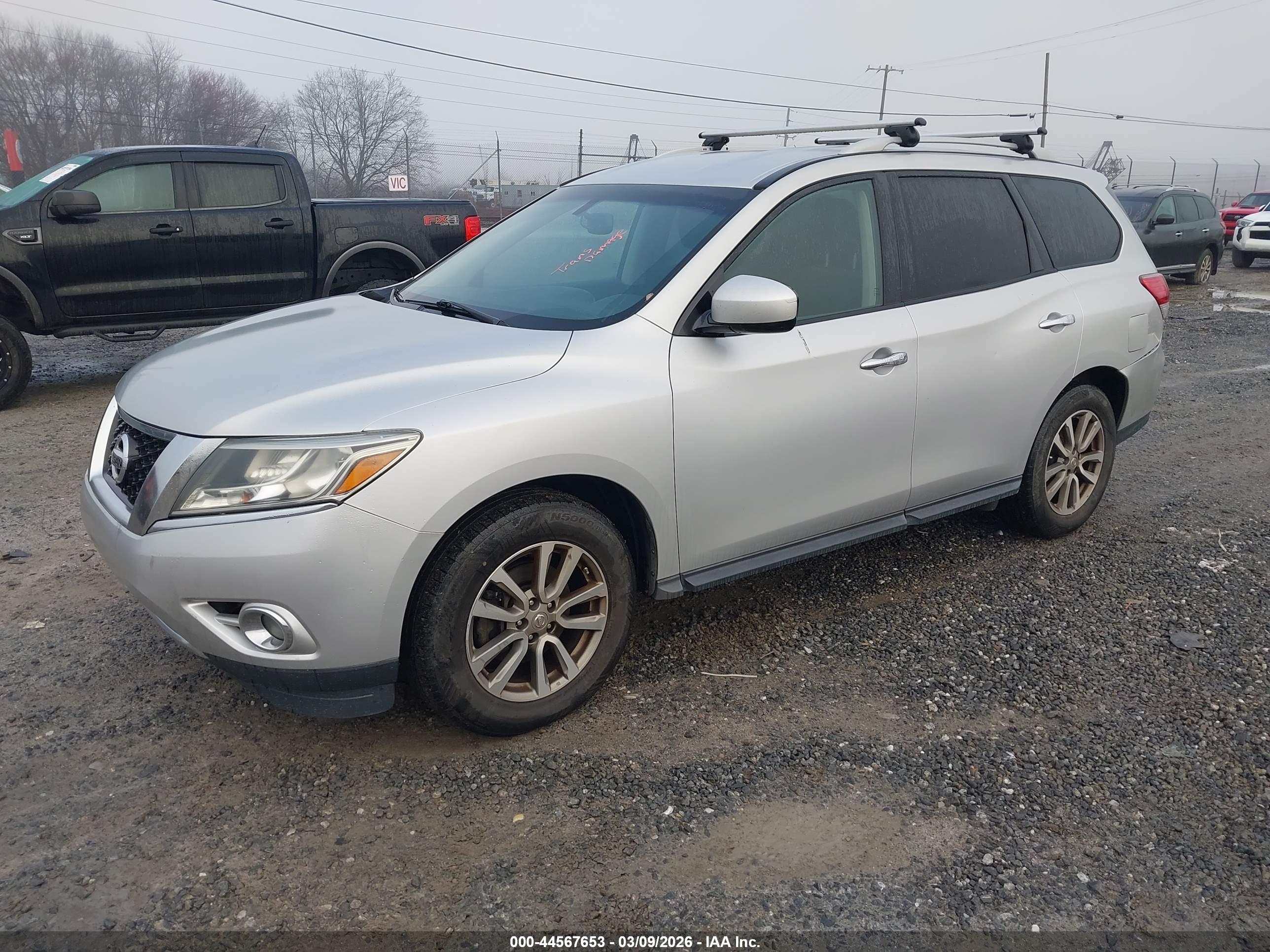 NISSAN PATHFINDER image 2