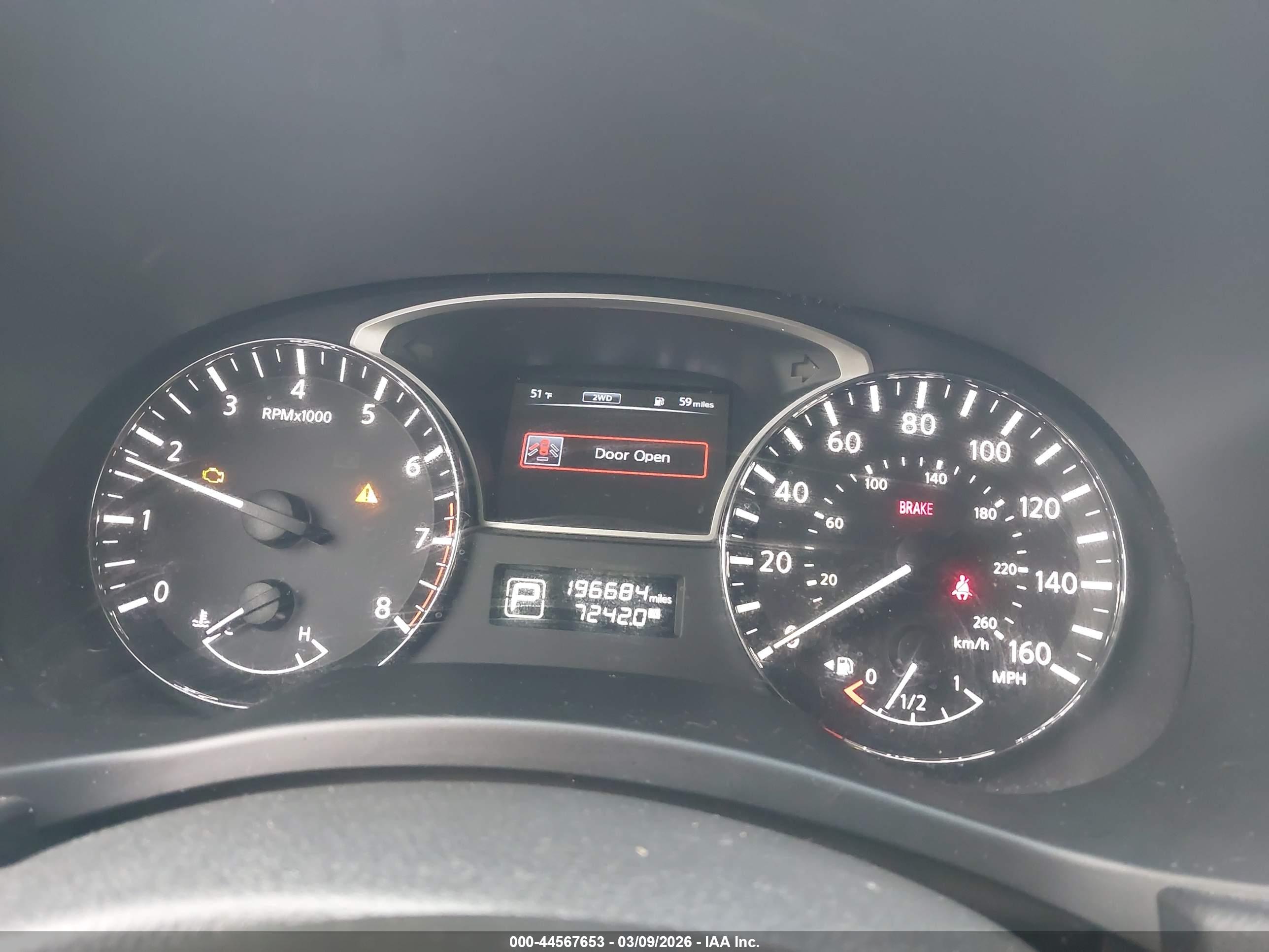 NISSAN PATHFINDER image 7