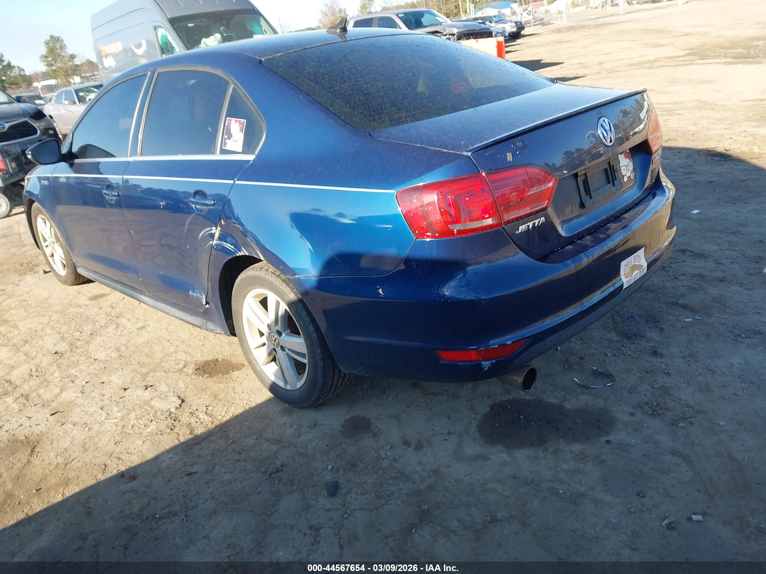 VOLKSWAGEN JETTA image 3