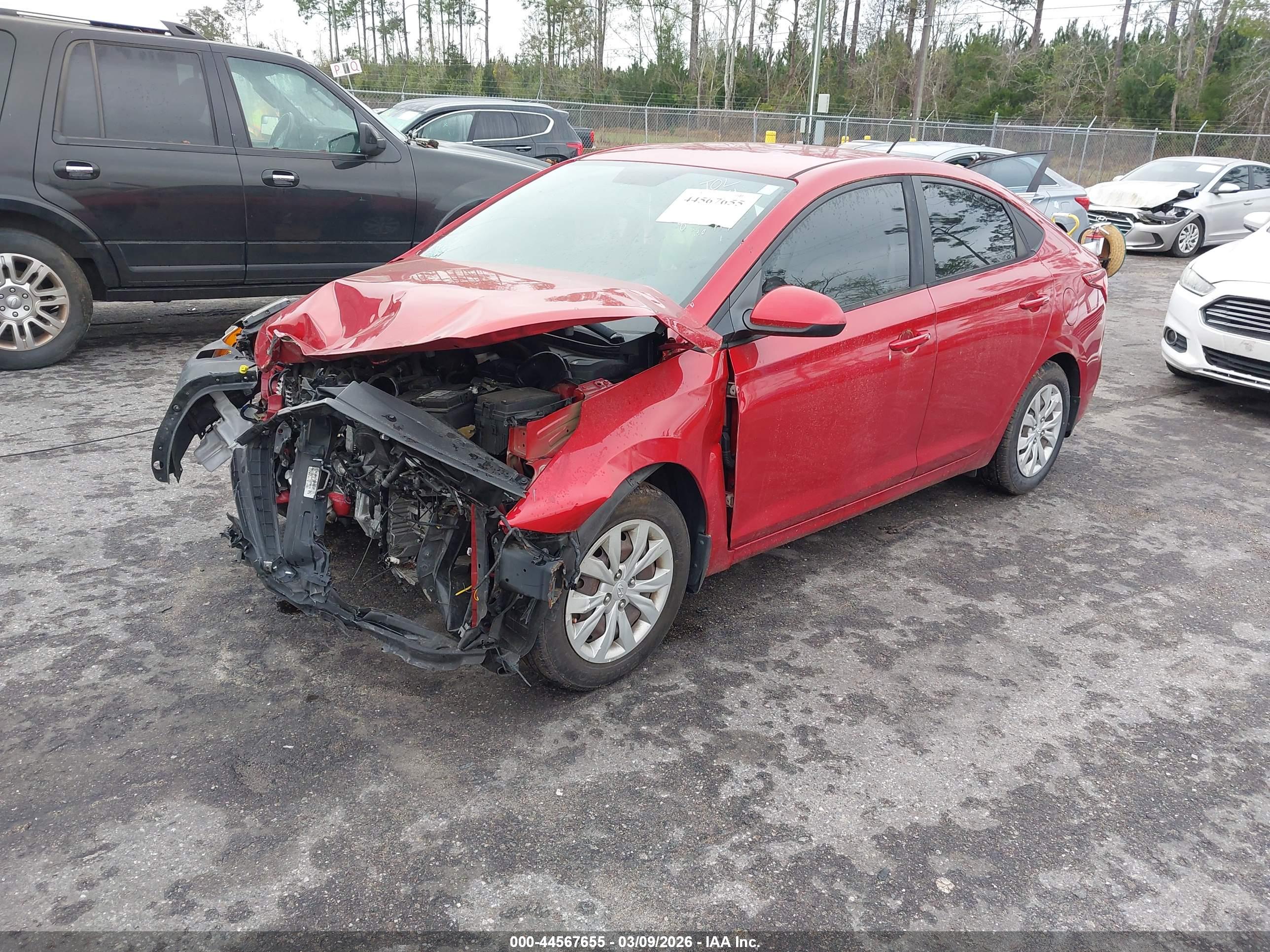HYUNDAI ACCENT image 2