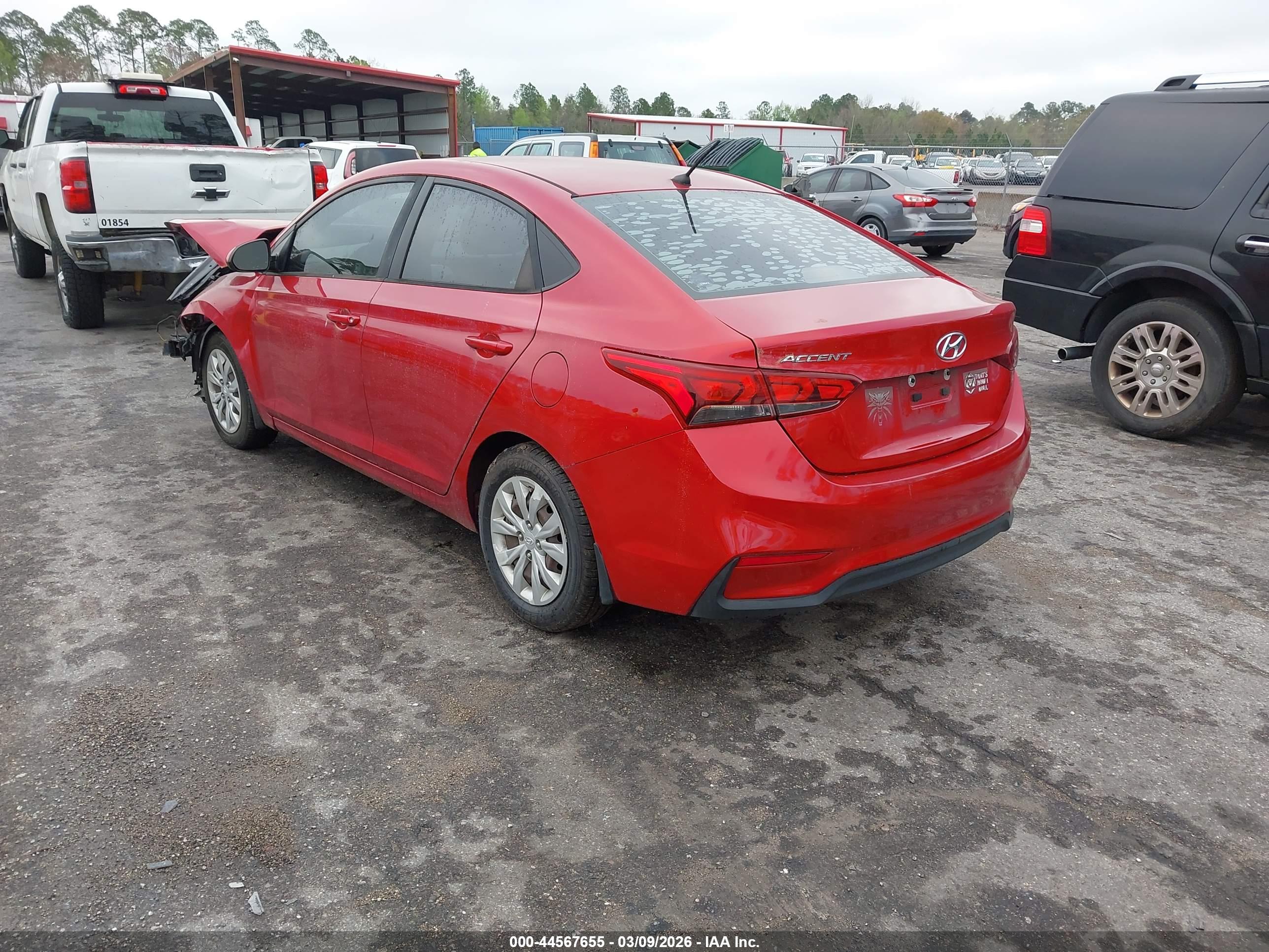 HYUNDAI ACCENT image 3