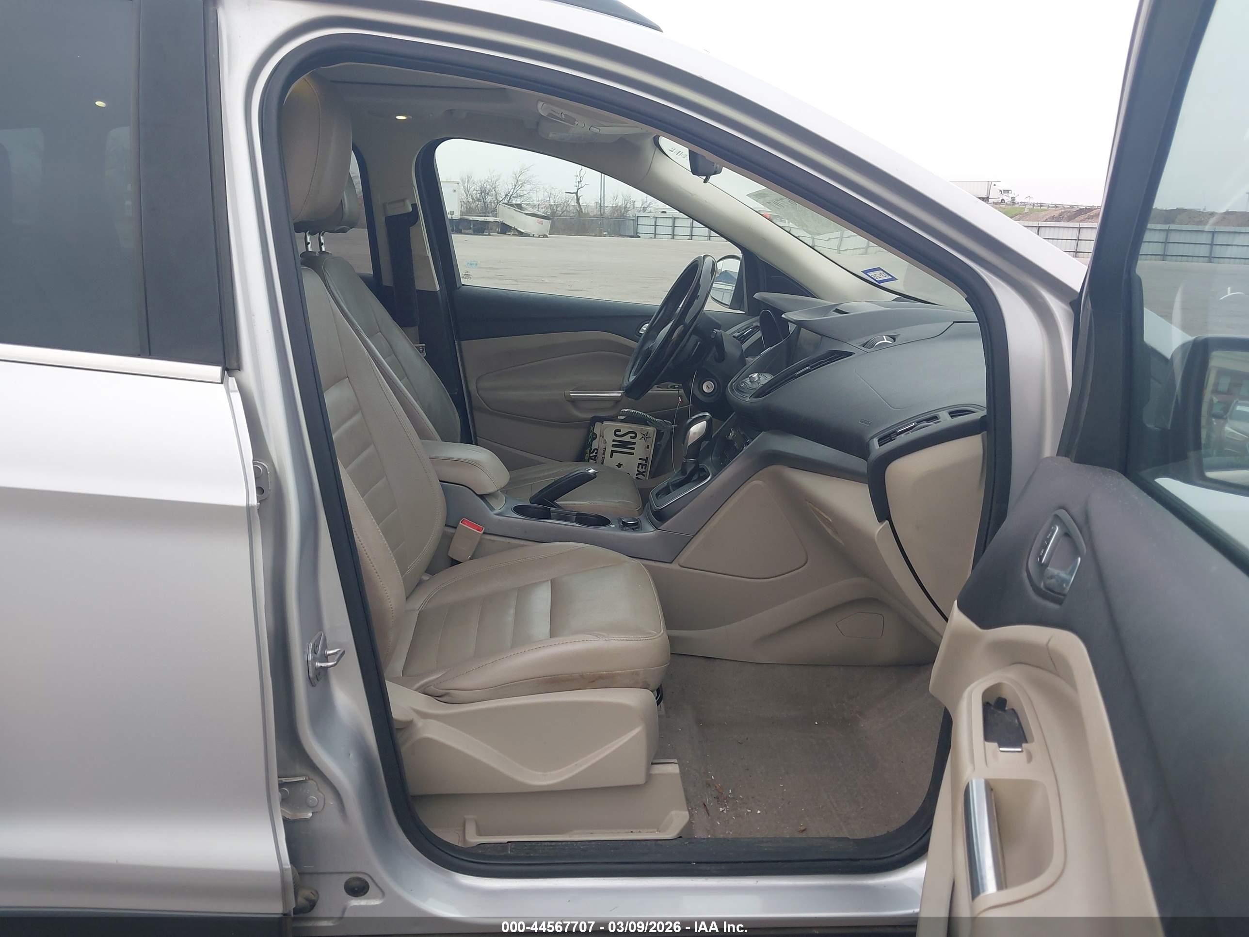 FORD ESCAPE image 5