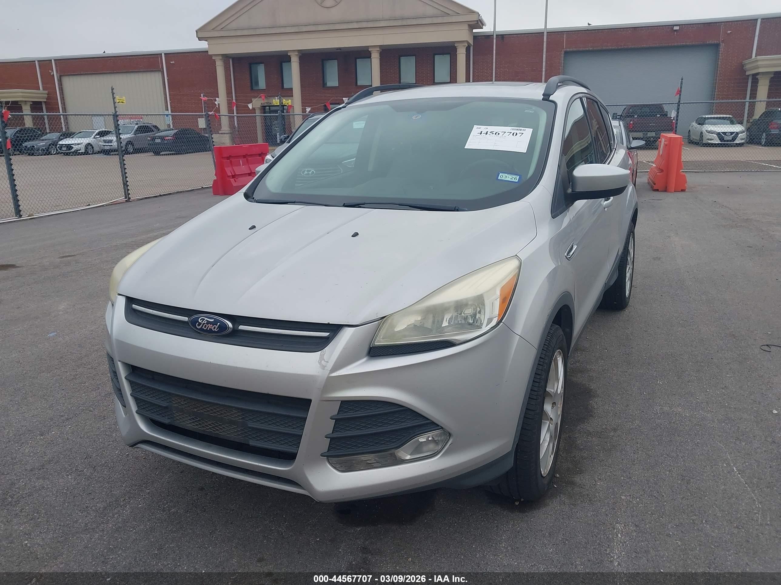 FORD ESCAPE image 6