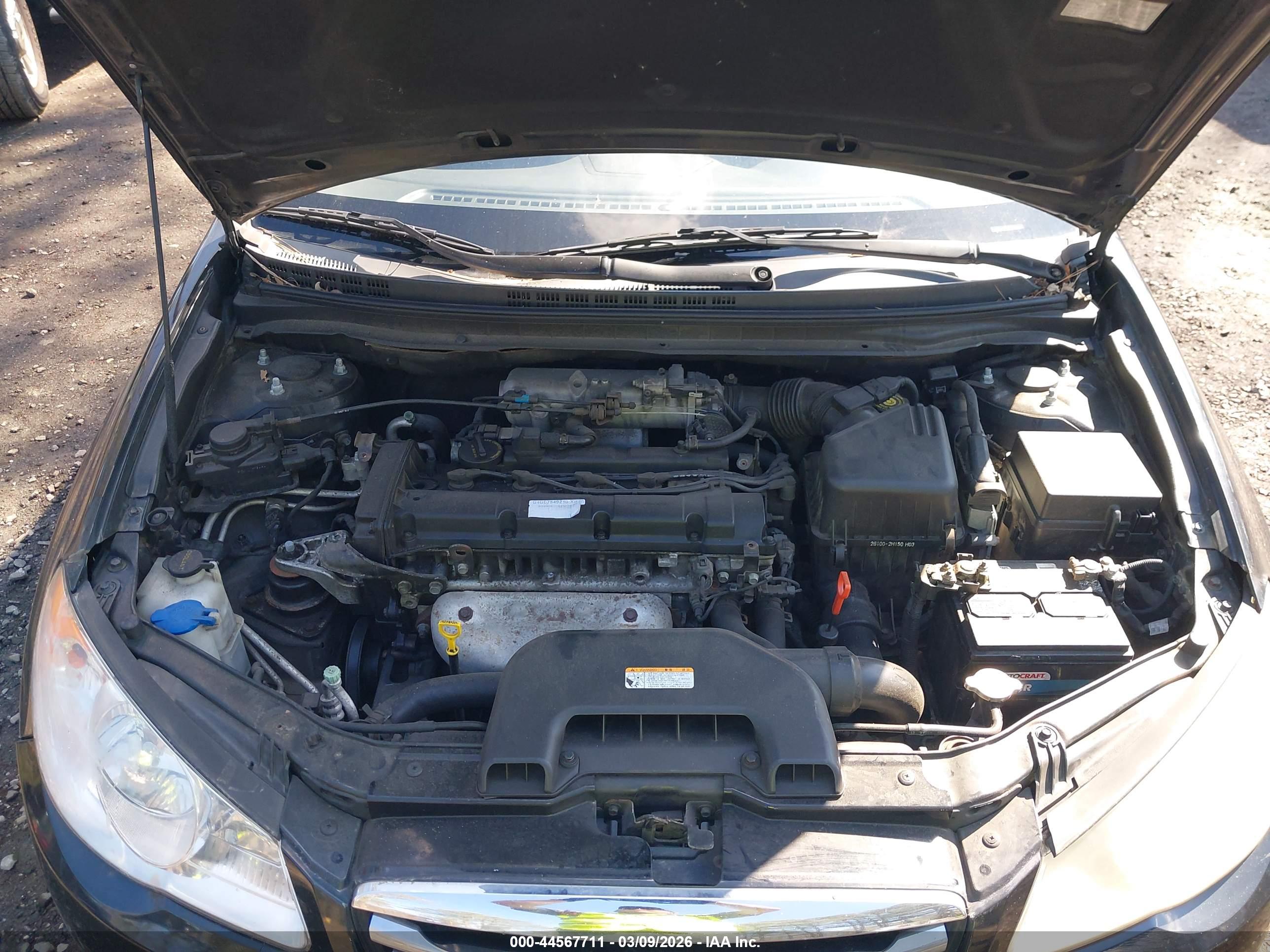 HYUNDAI ELANTRA image 10