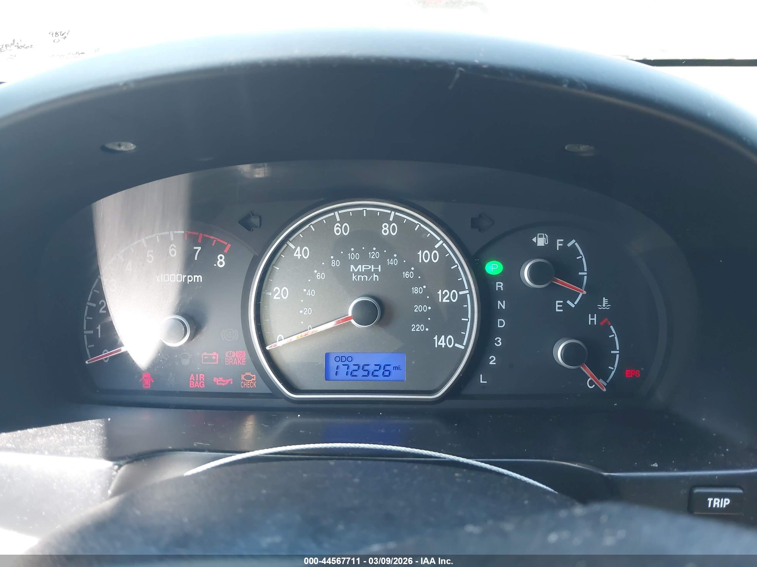HYUNDAI ELANTRA image 7