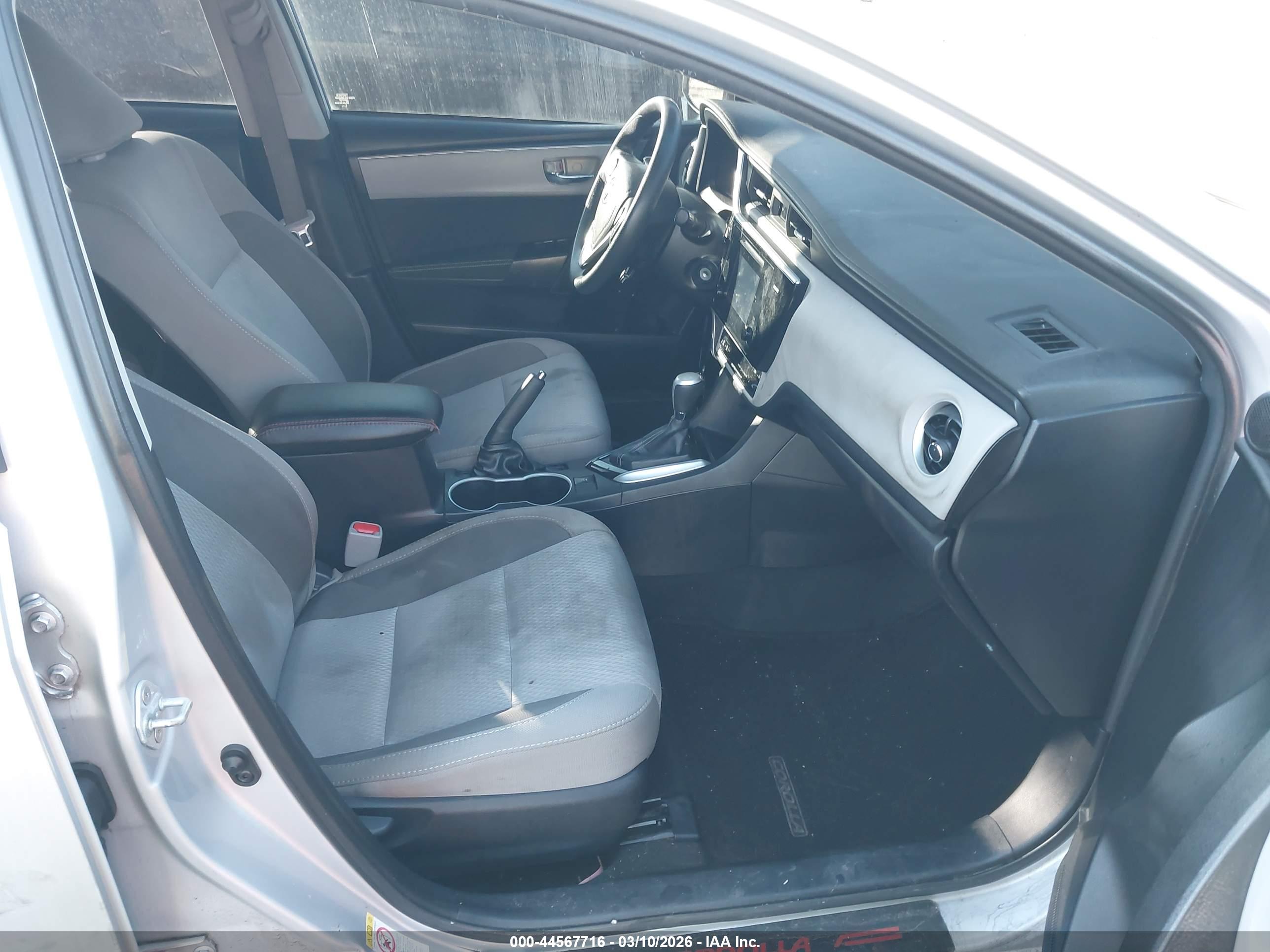 TOYOTA COROLLA image 5