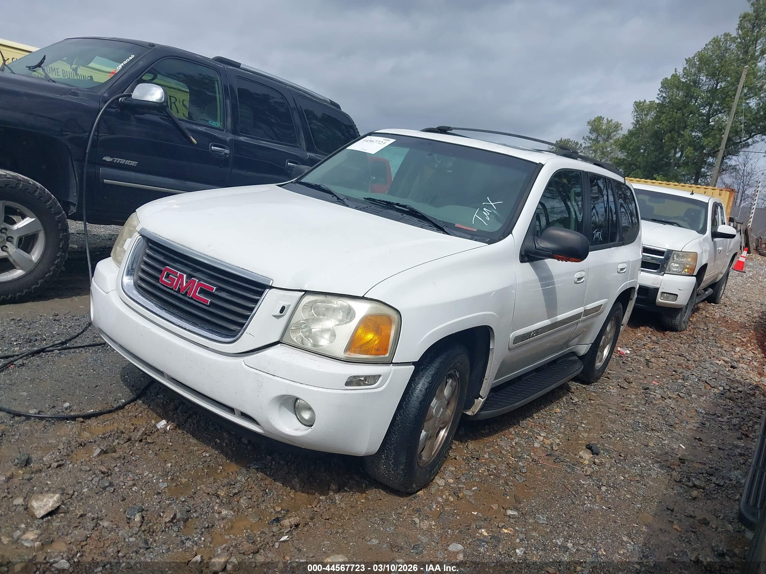 GMC ENVOY image 2