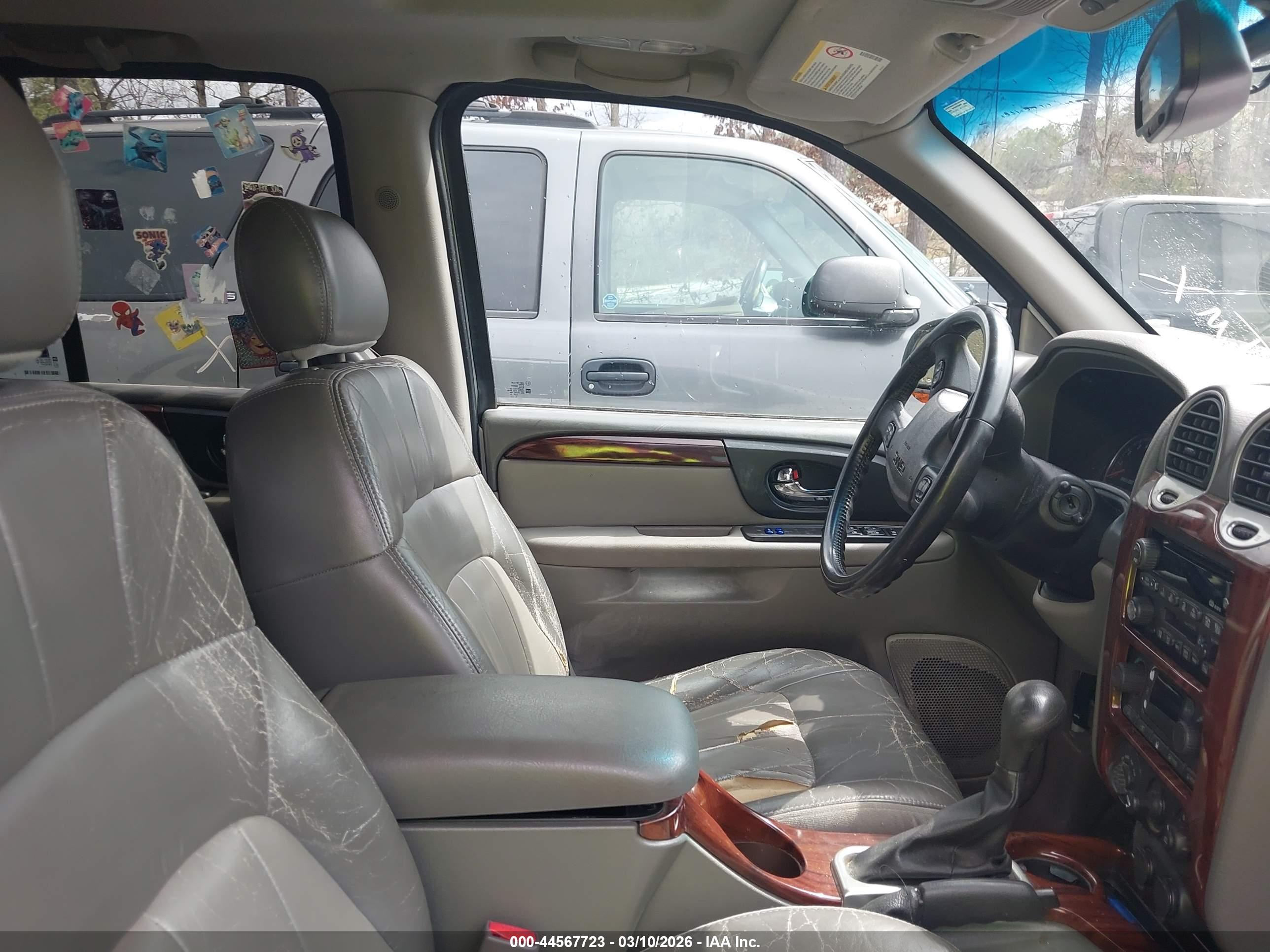 GMC ENVOY image 5