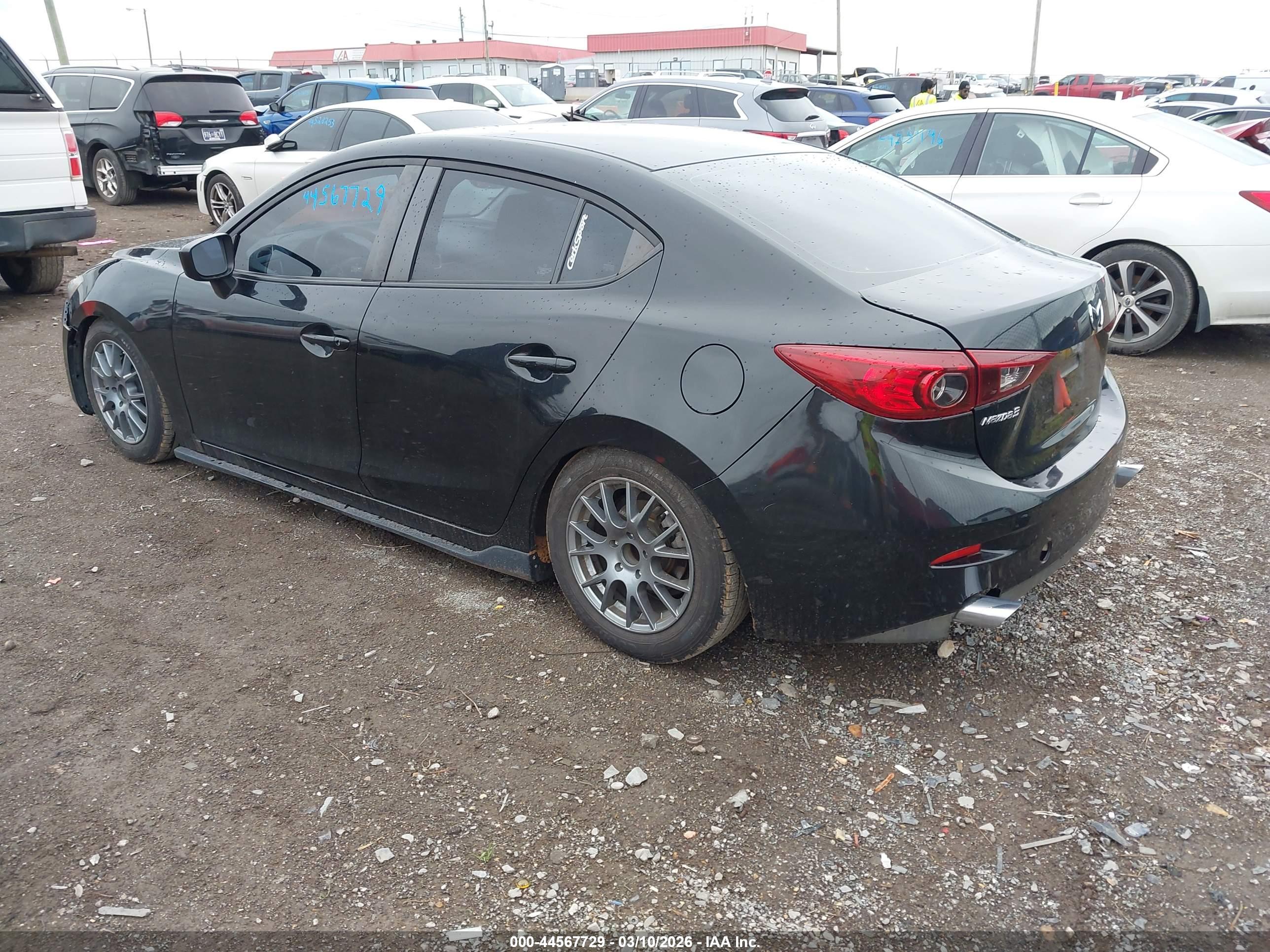 MAZDA MAZDA3 image 3