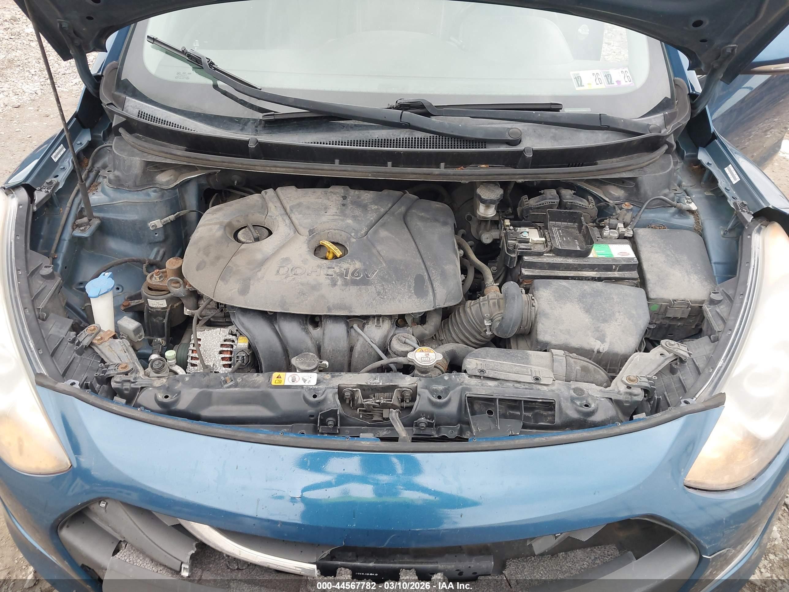 HYUNDAI ELANTRA image 10