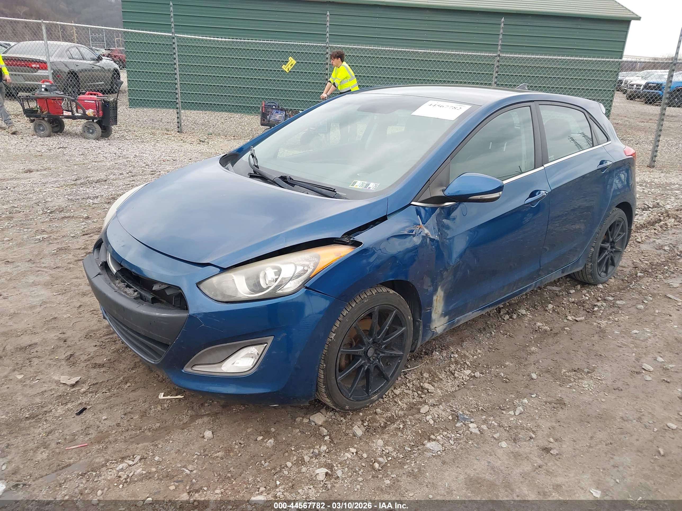 HYUNDAI ELANTRA image 2