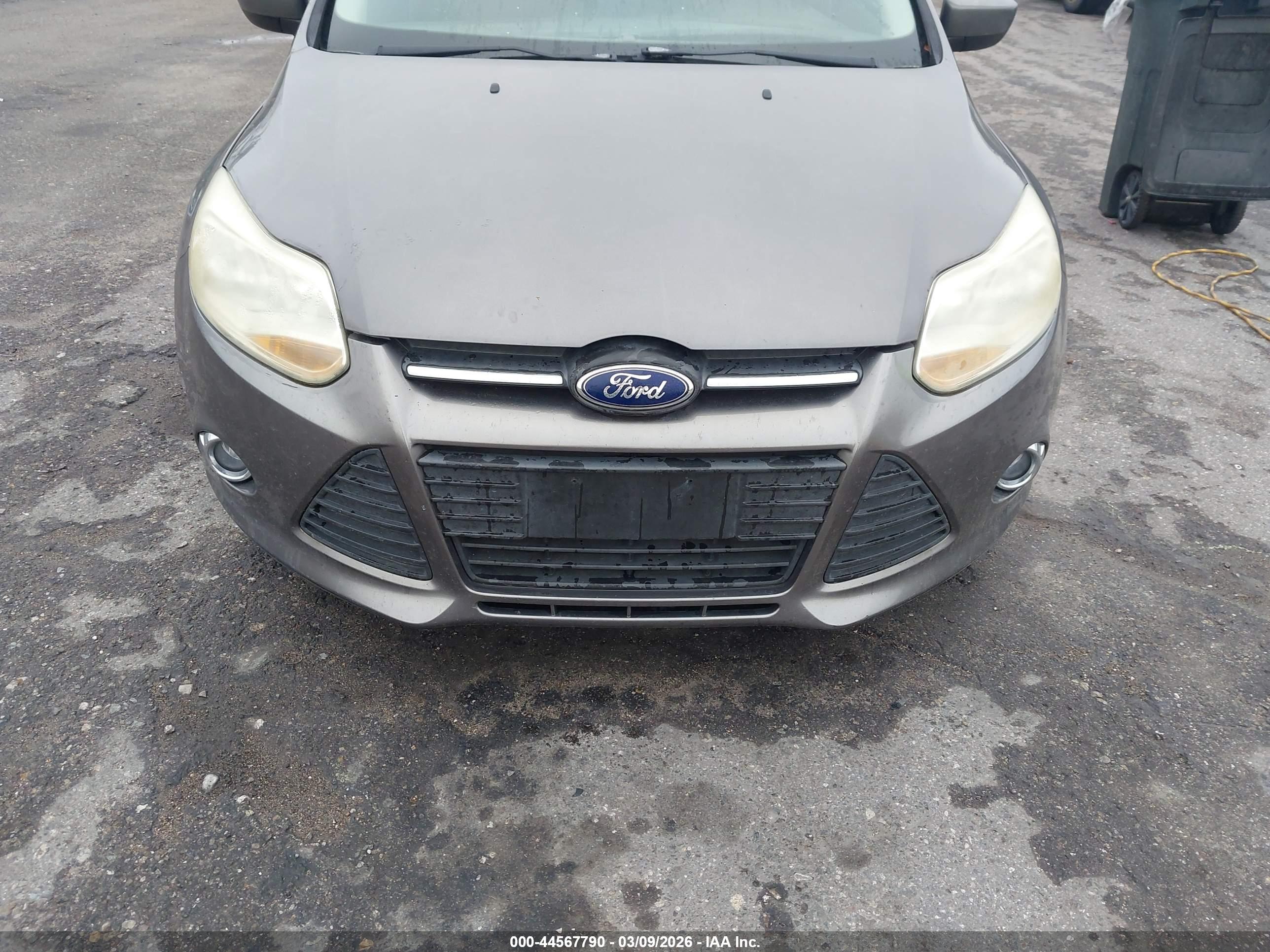 FORD FOCUS image 6