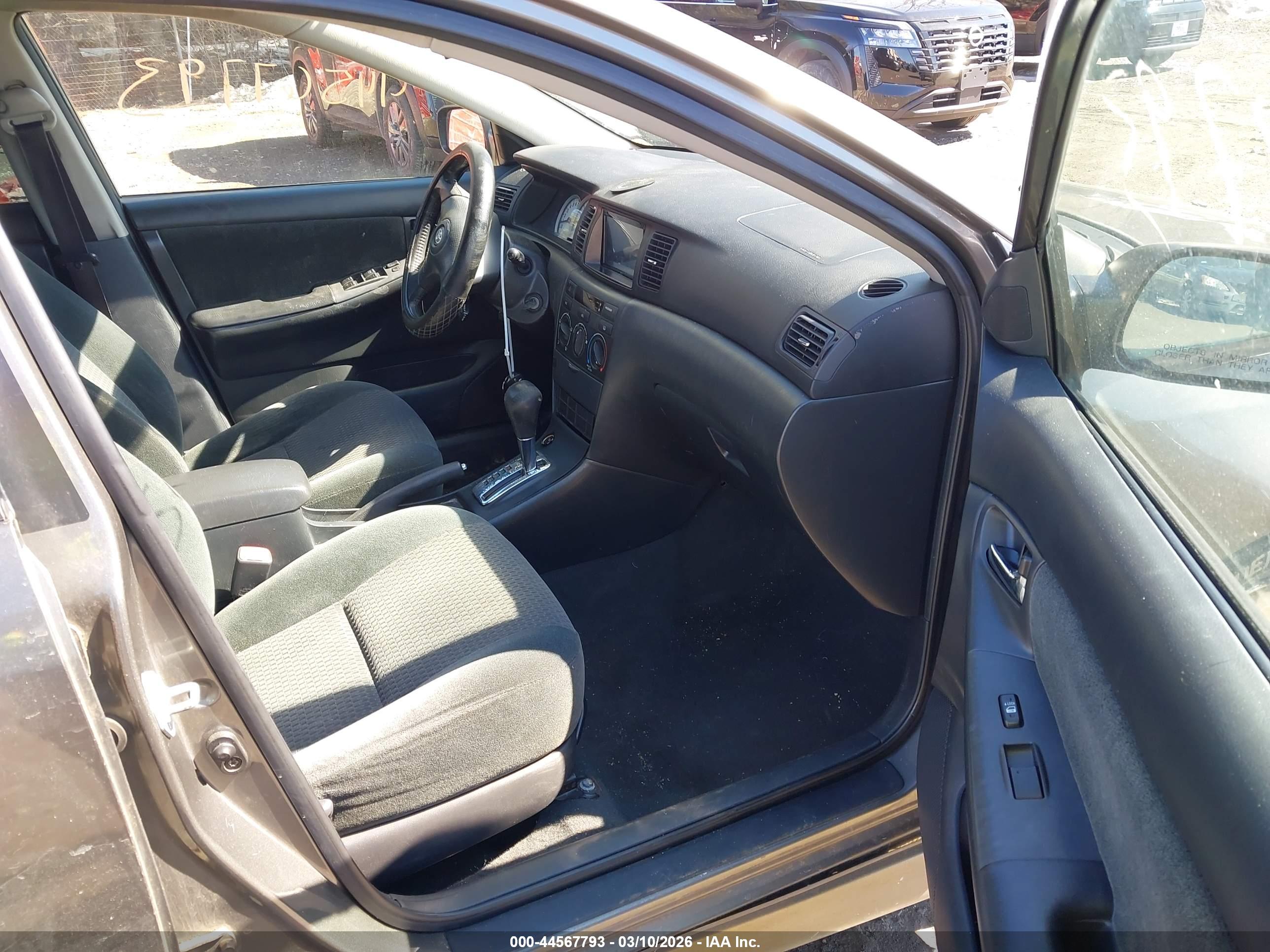 TOYOTA COROLLA image 5