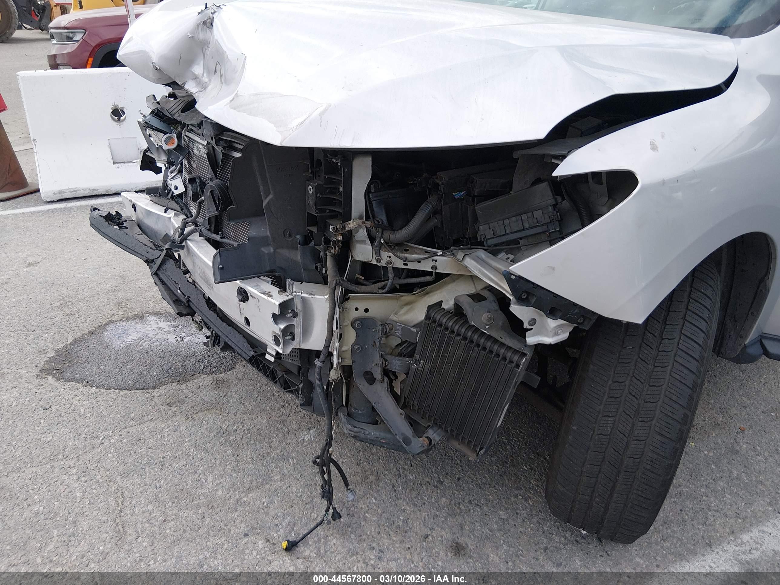 NISSAN PATHFINDER image 6