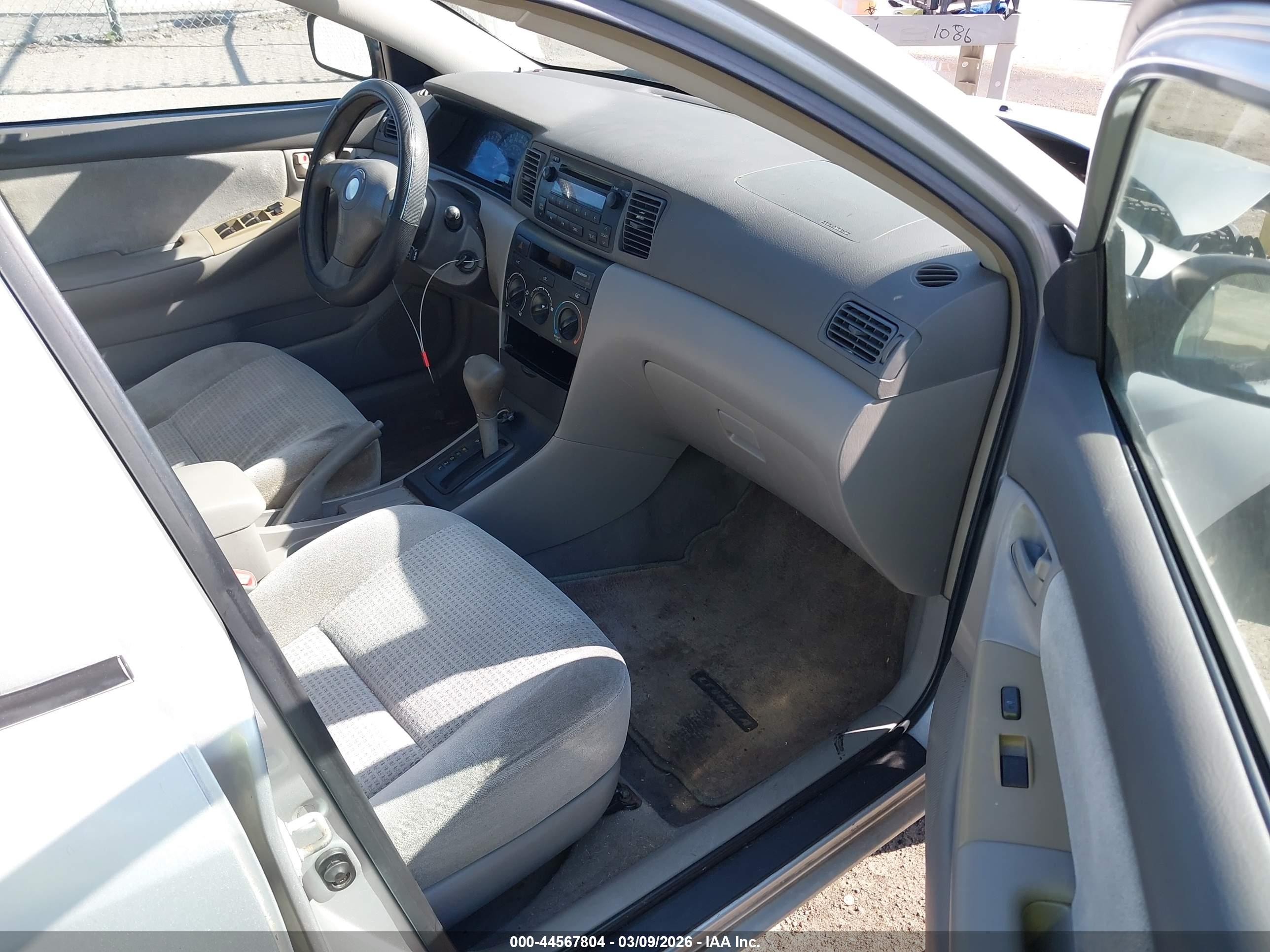 TOYOTA COROLLA image 5