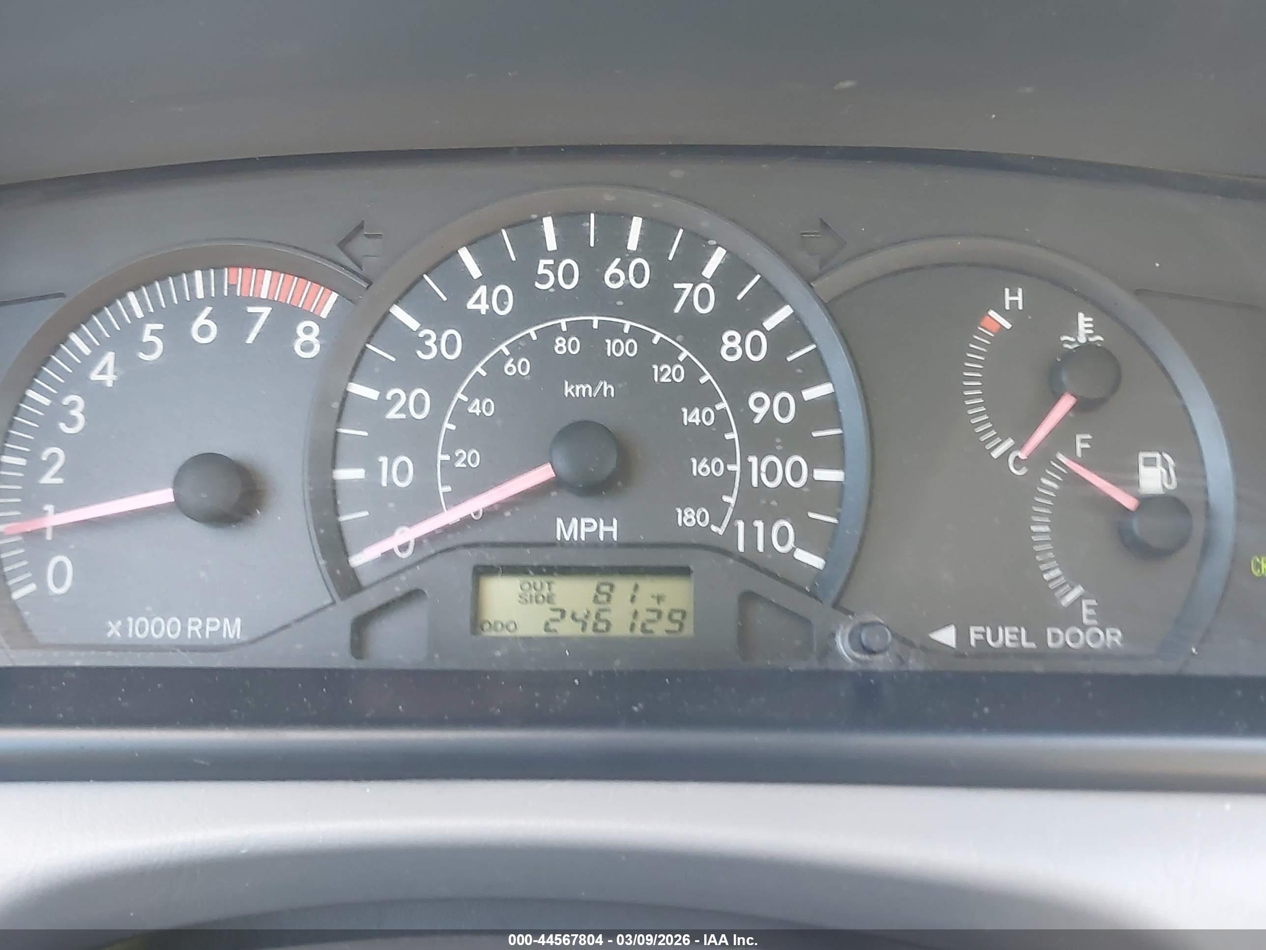TOYOTA COROLLA image 7