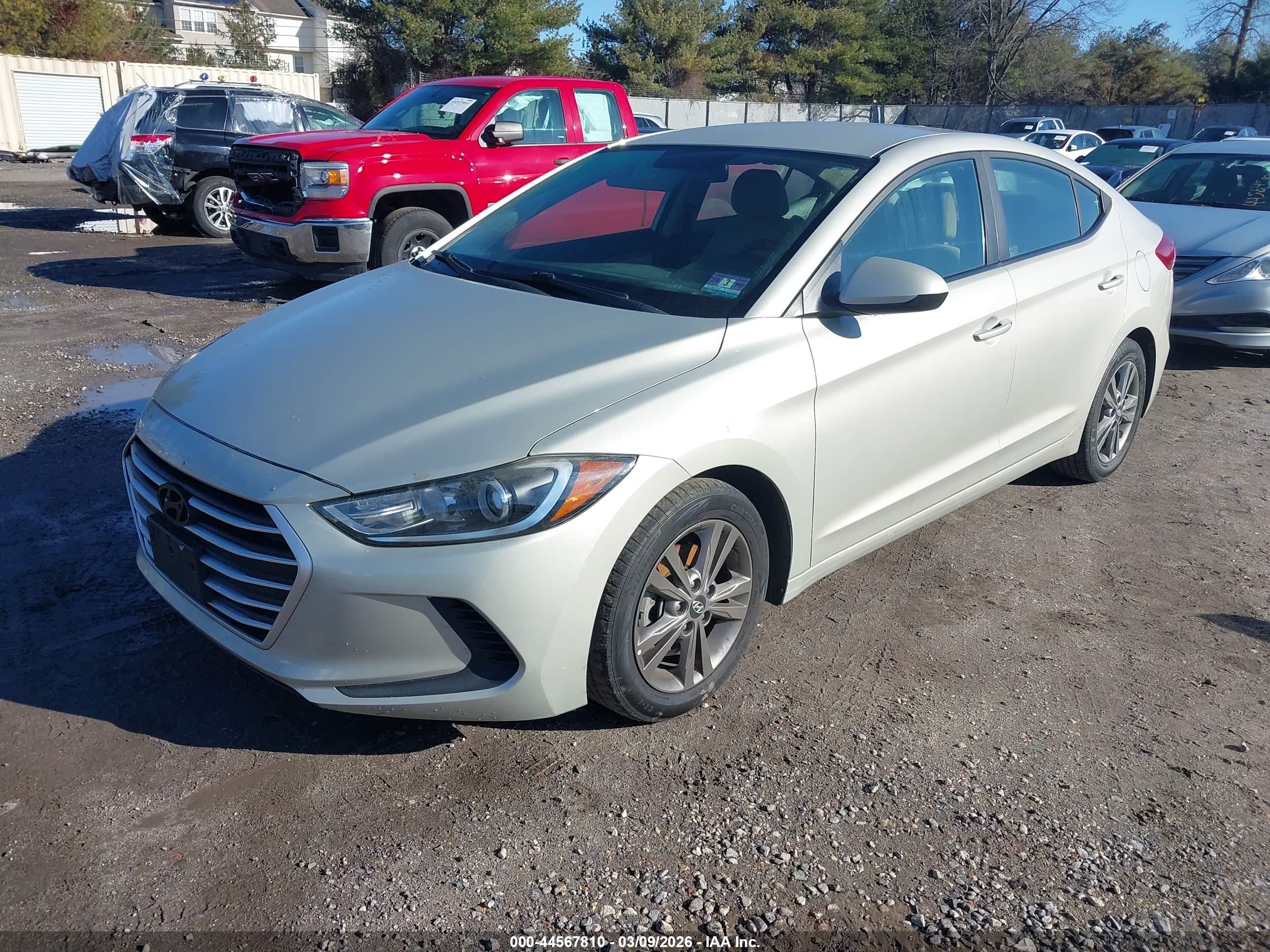 HYUNDAI ELANTRA image 2