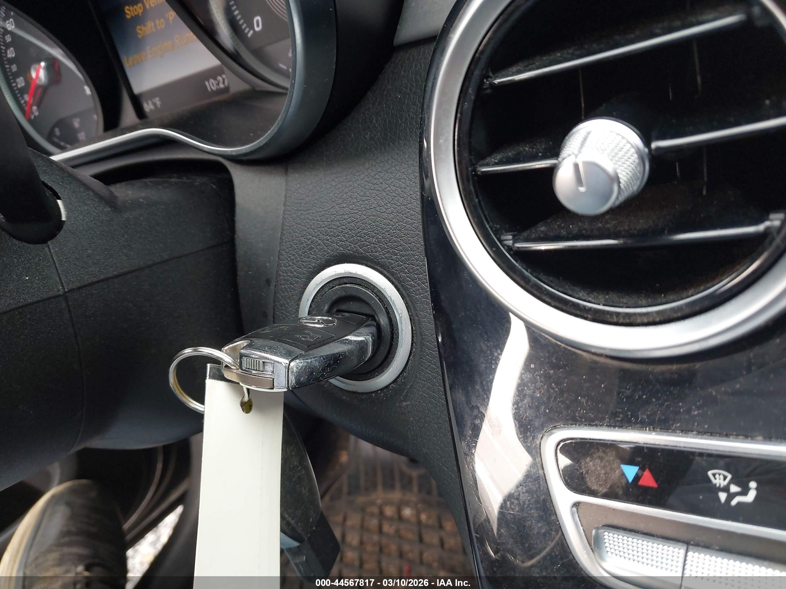 MERCEDES-BENZ C image 11