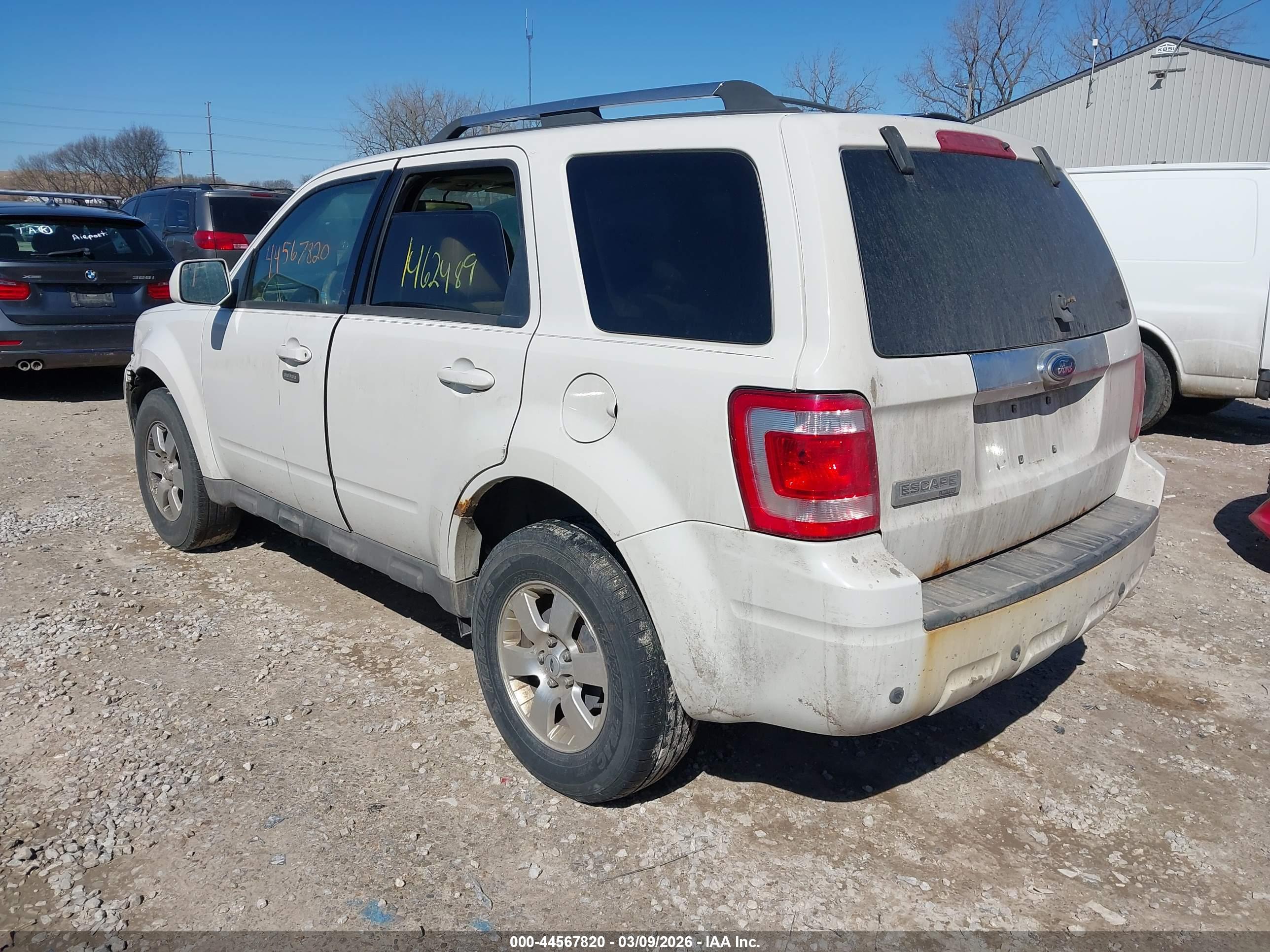 FORD ESCAPE image 3