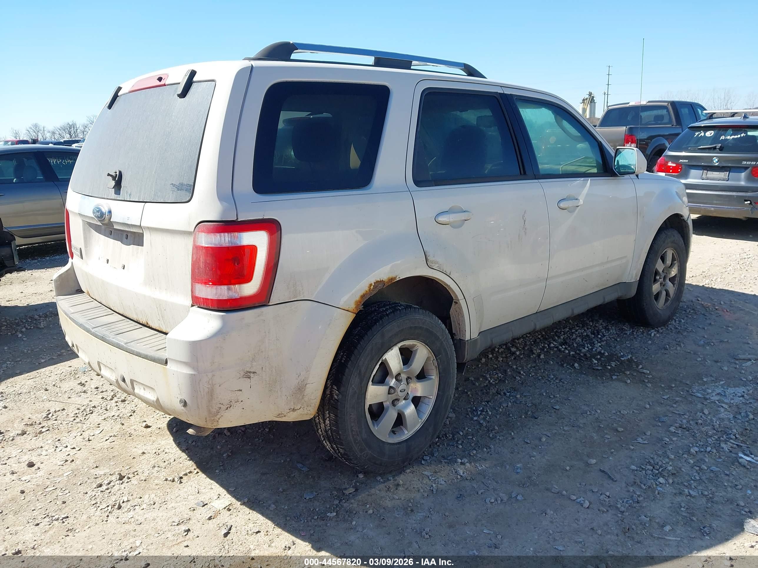 FORD ESCAPE image 4