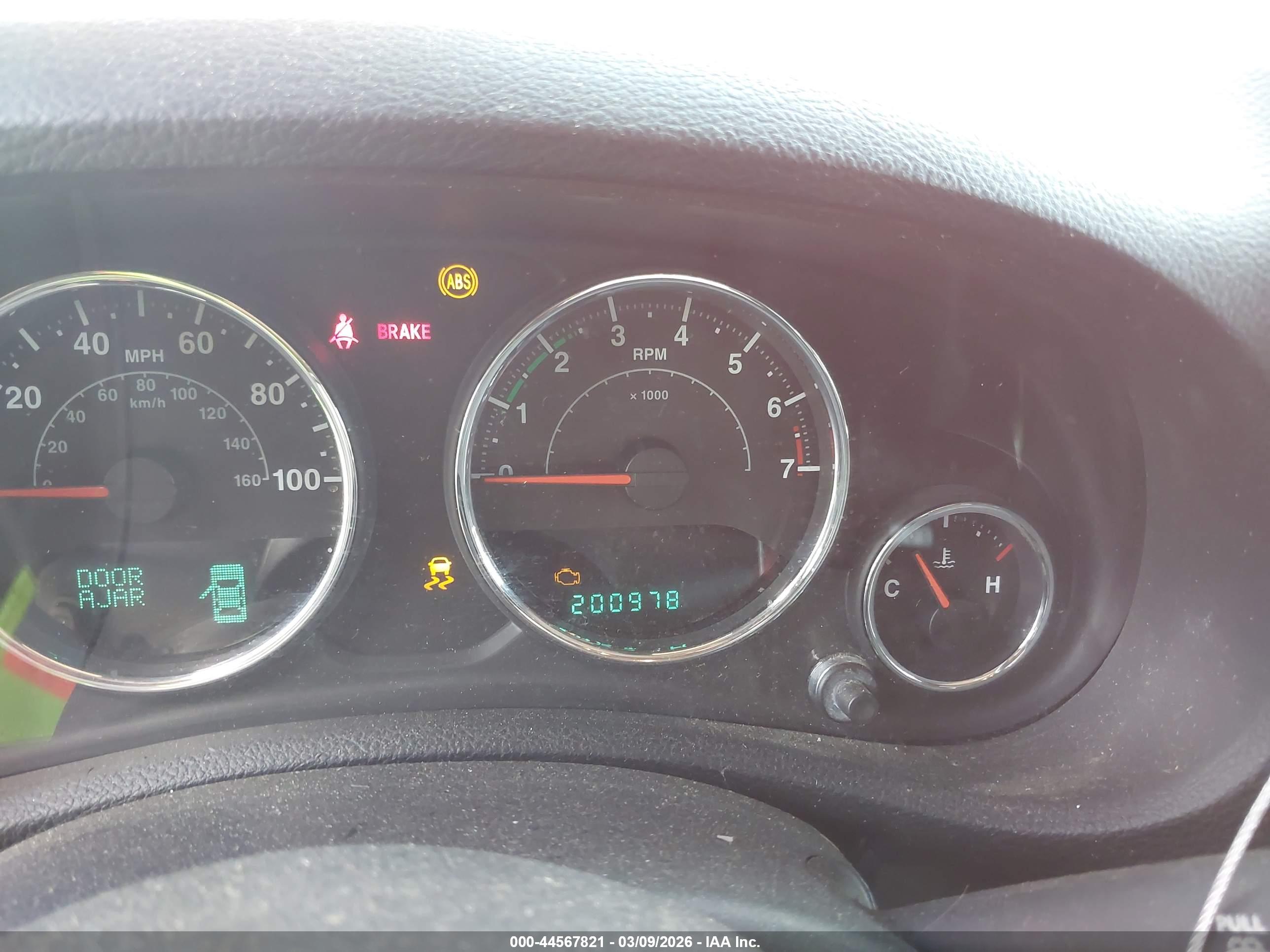 JEEP WRANGLER image 7