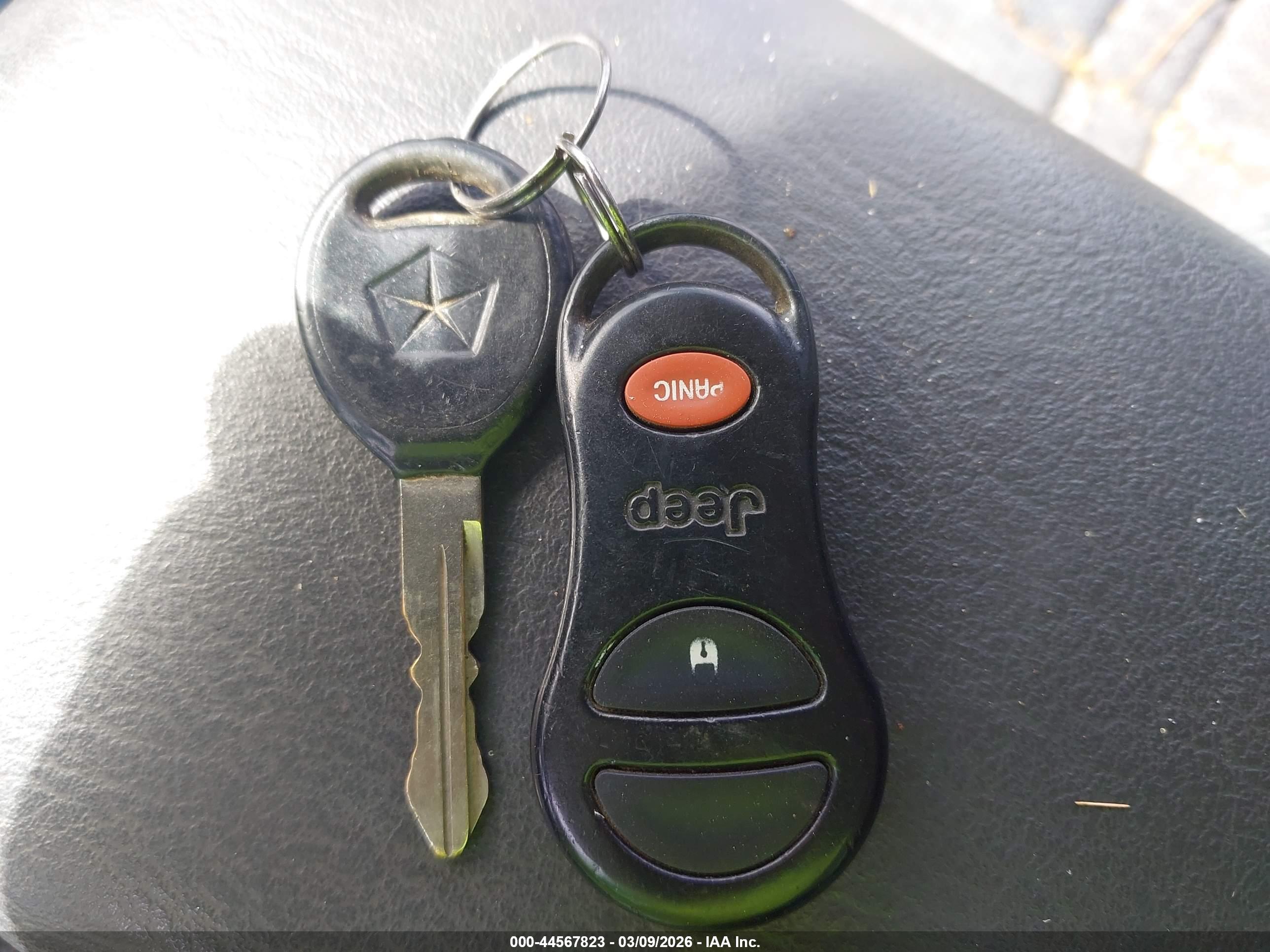JEEP CHEROKEE image 11