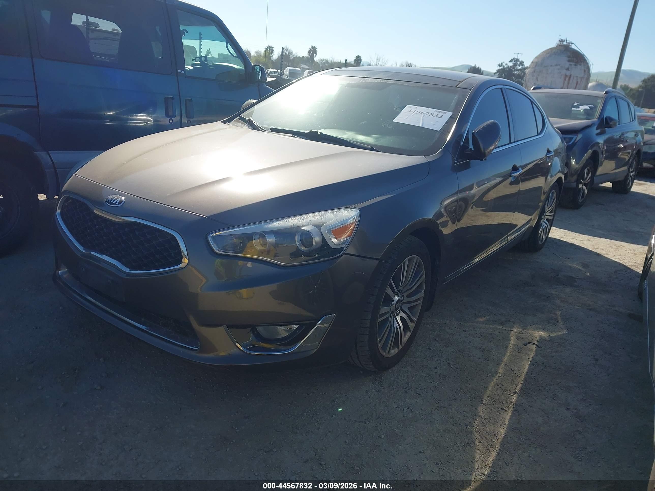KIA CADENZA image 2