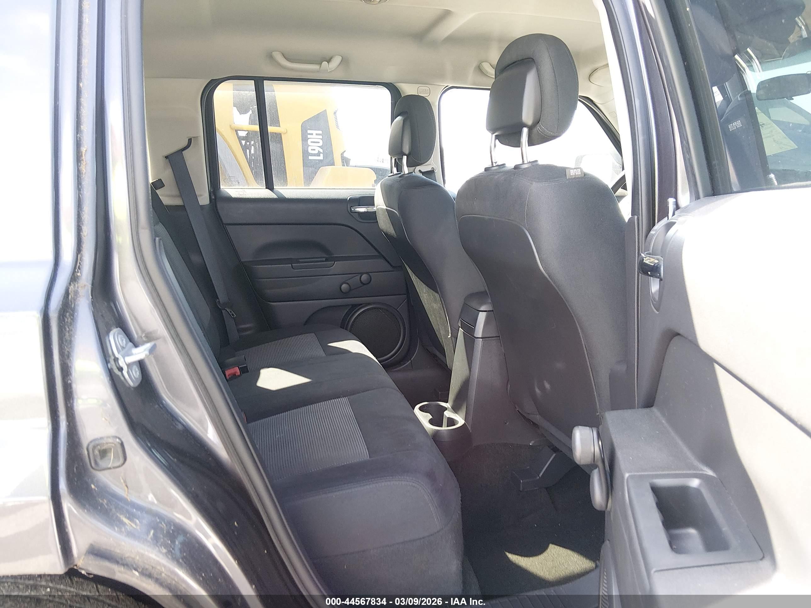 JEEP PATRIOT image 8